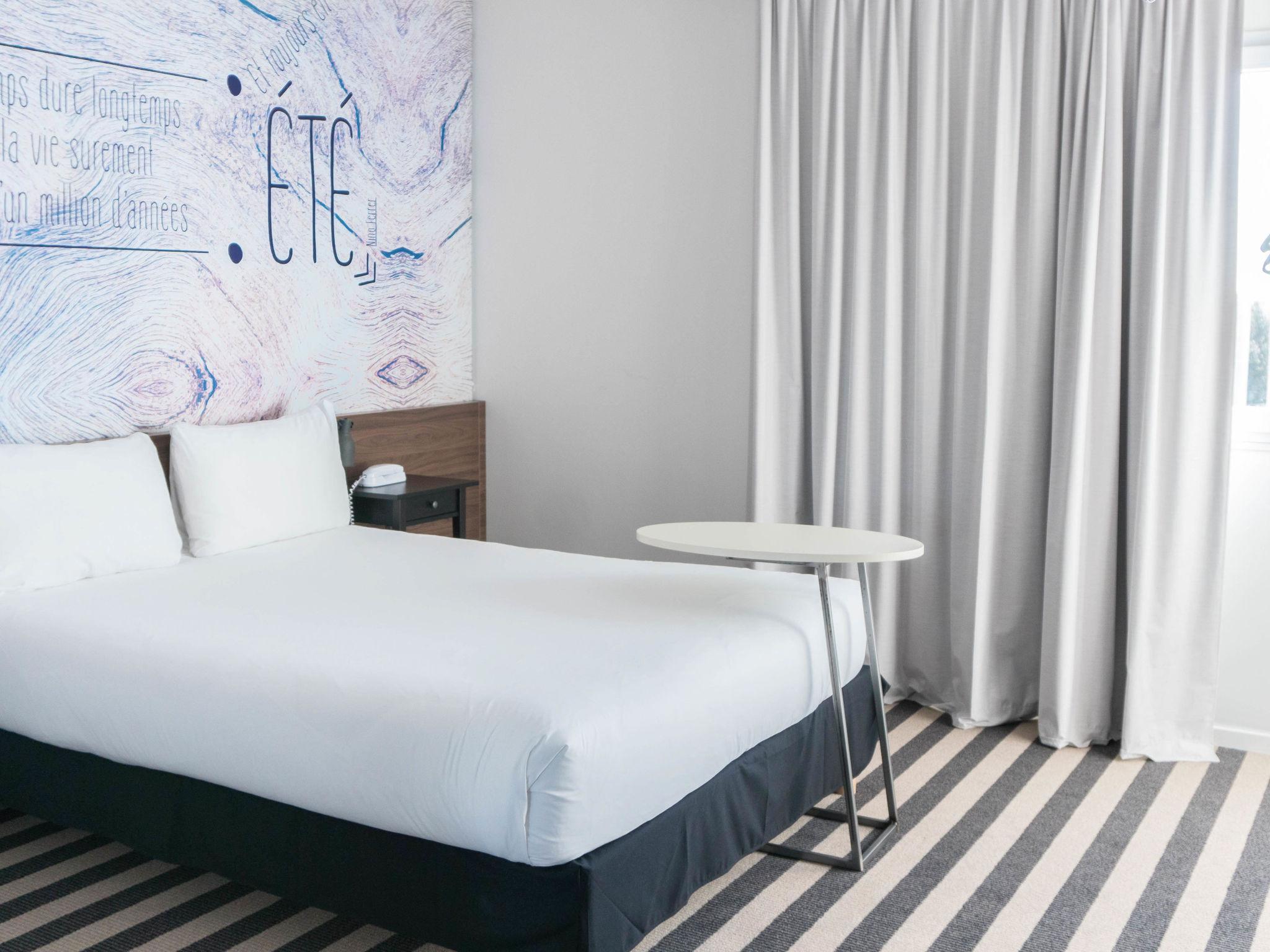 Suite Connecting Room