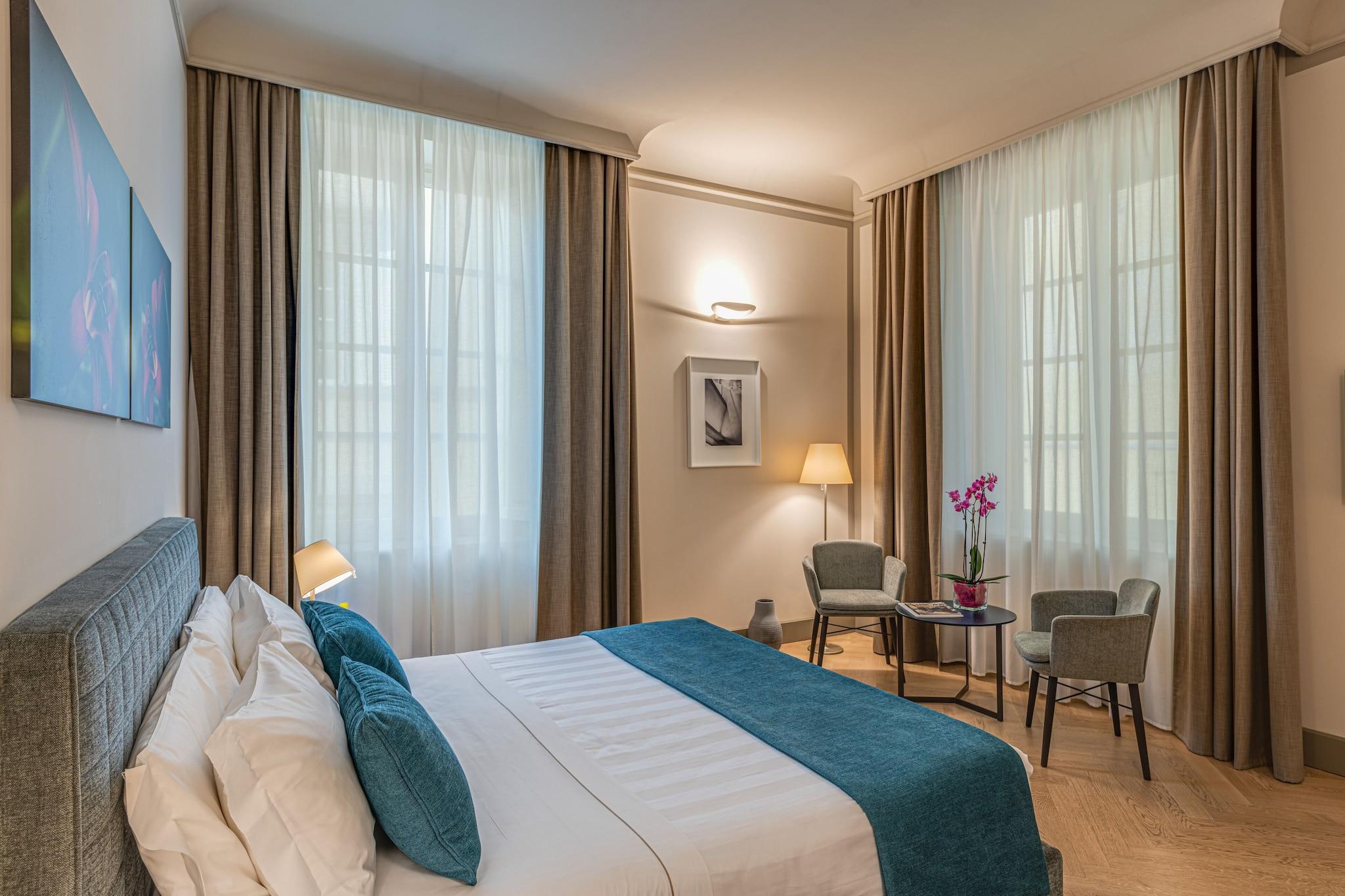 Double Deluxe King Bed