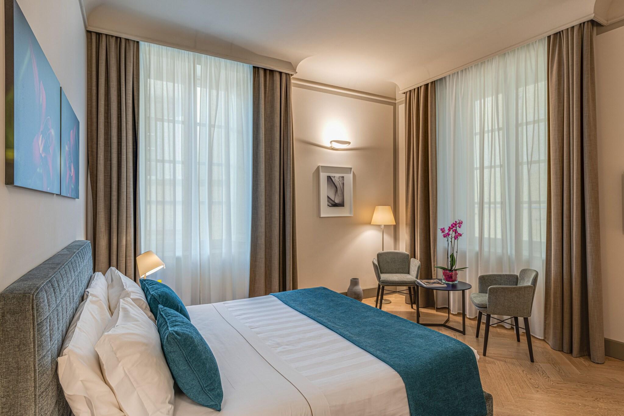 Double Deluxe King Bed