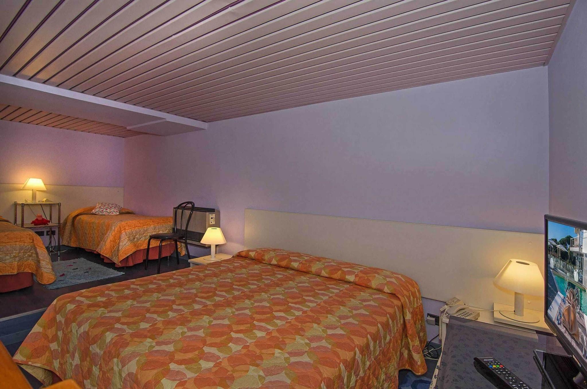 Quadruple Three Beds