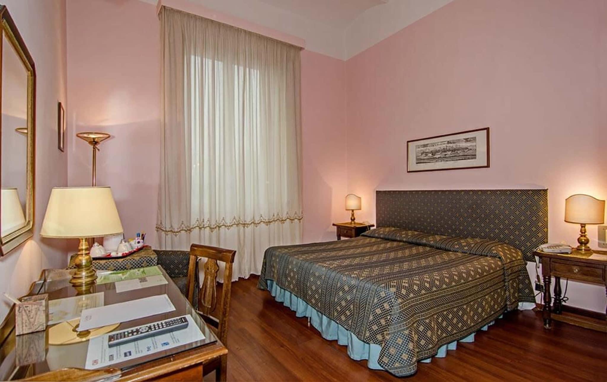 Double or Twin with Double Bed