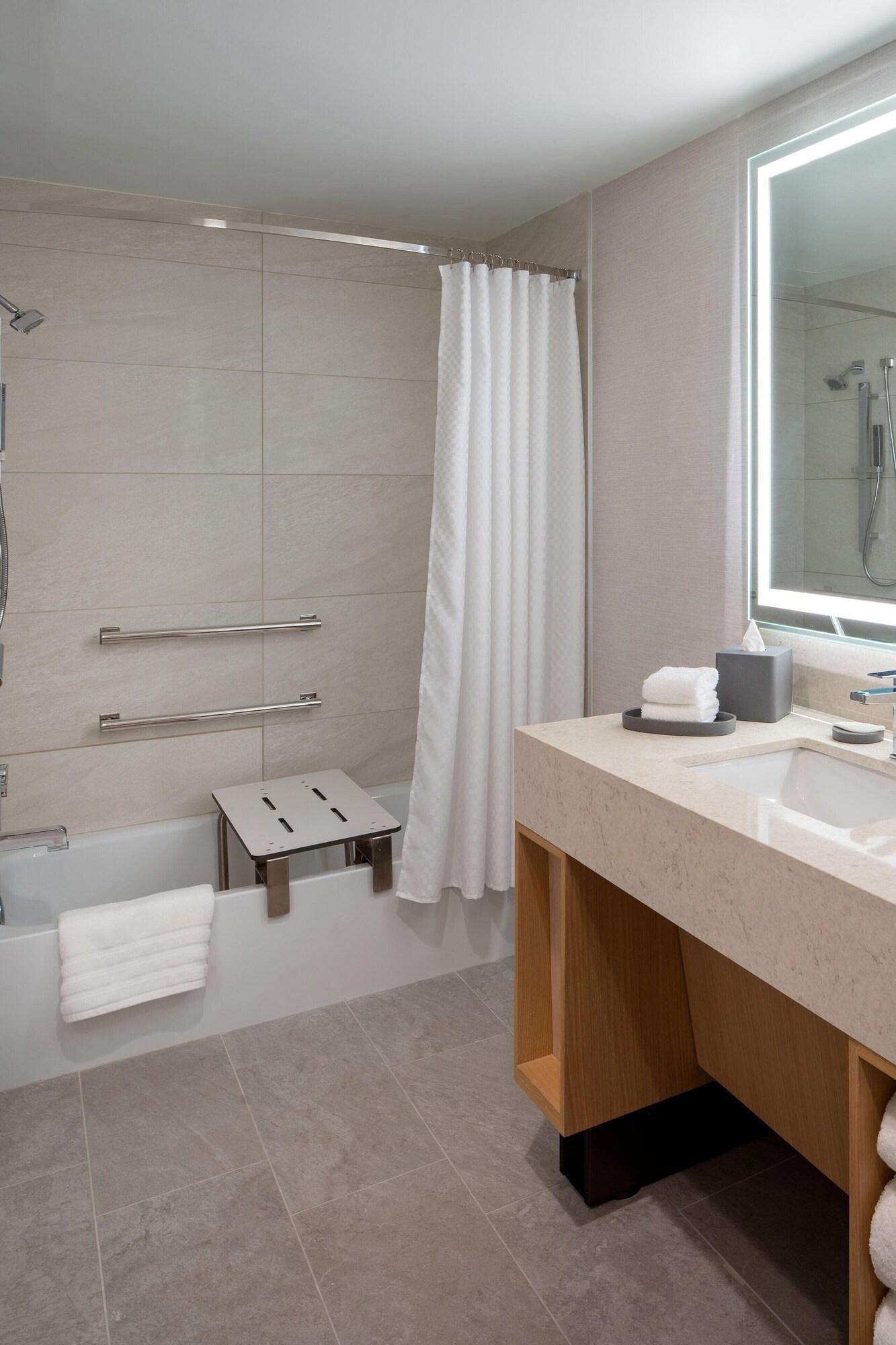 Double Deluxe Two Queen Beds