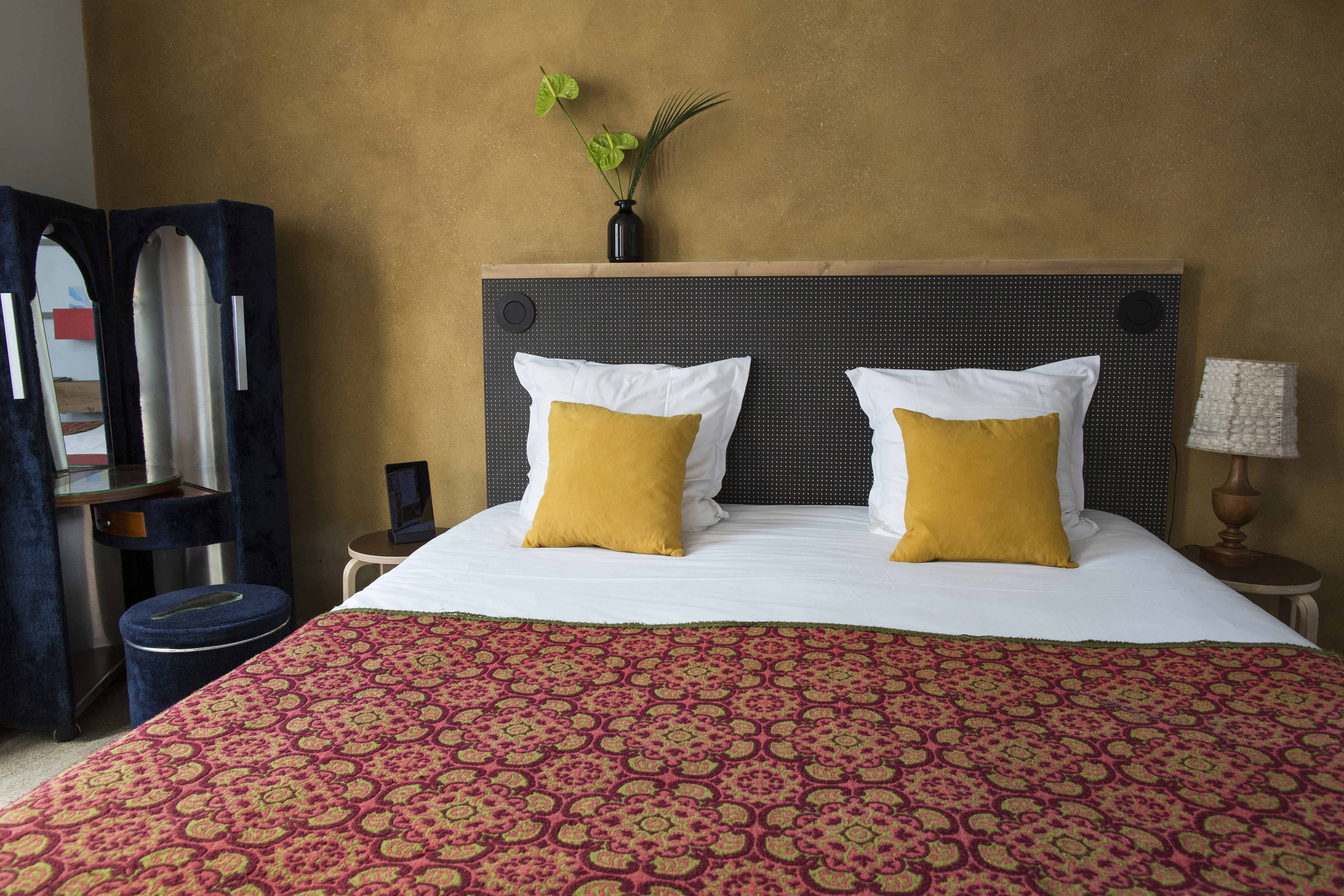 Double or Twin King Size Bed