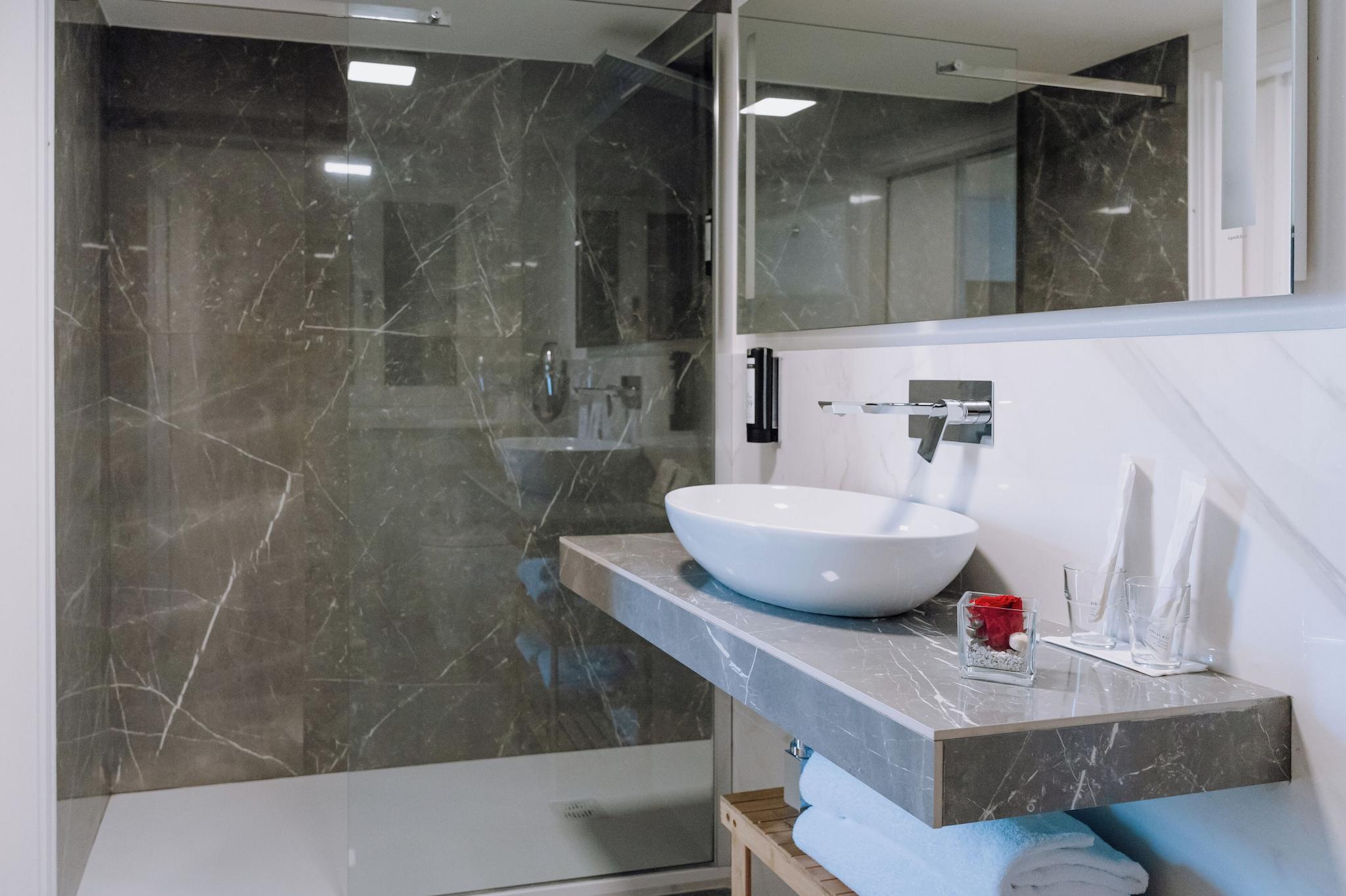 Double or Twin Two Beds