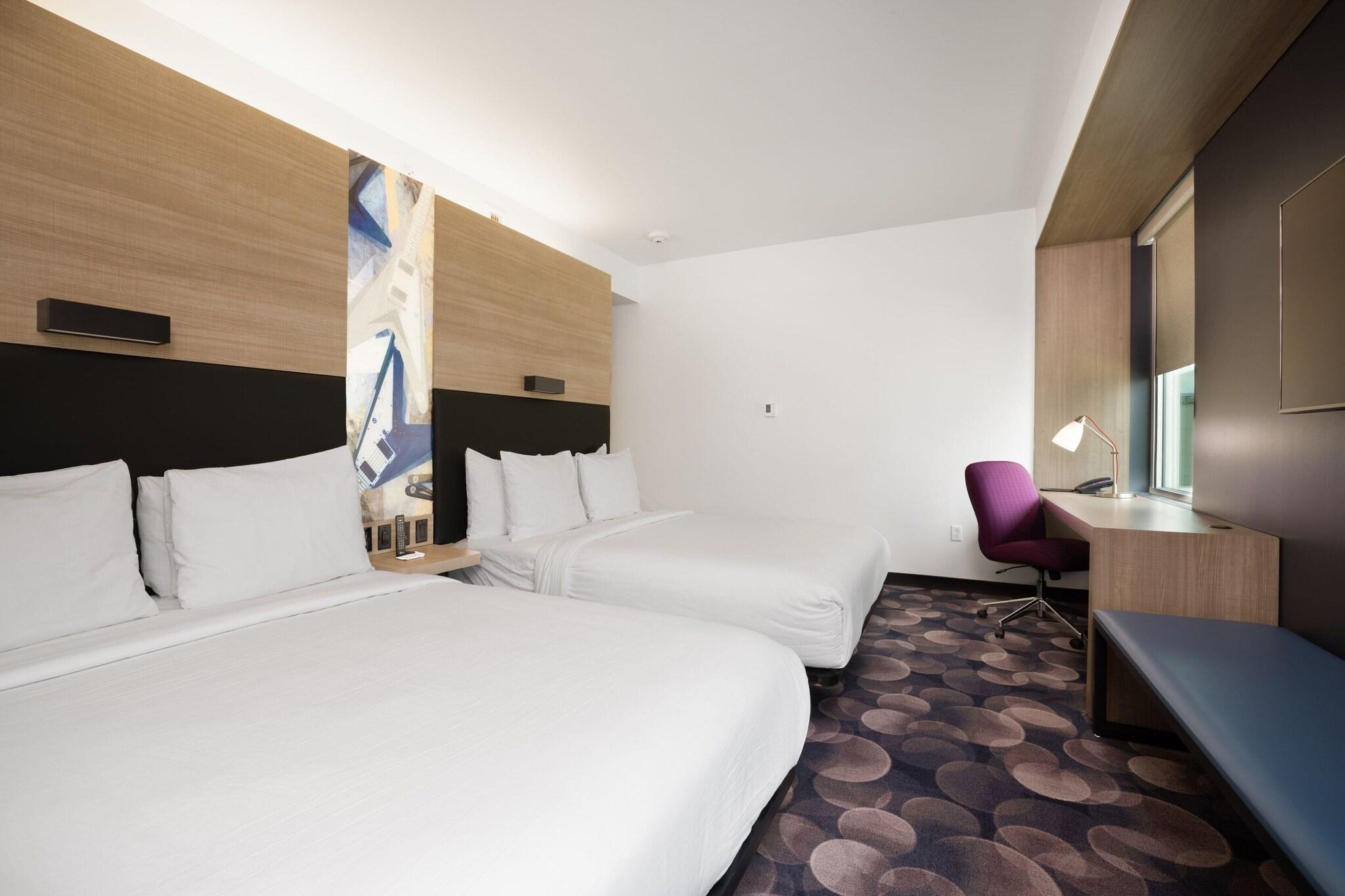 Quadruple Two Queen Beds
