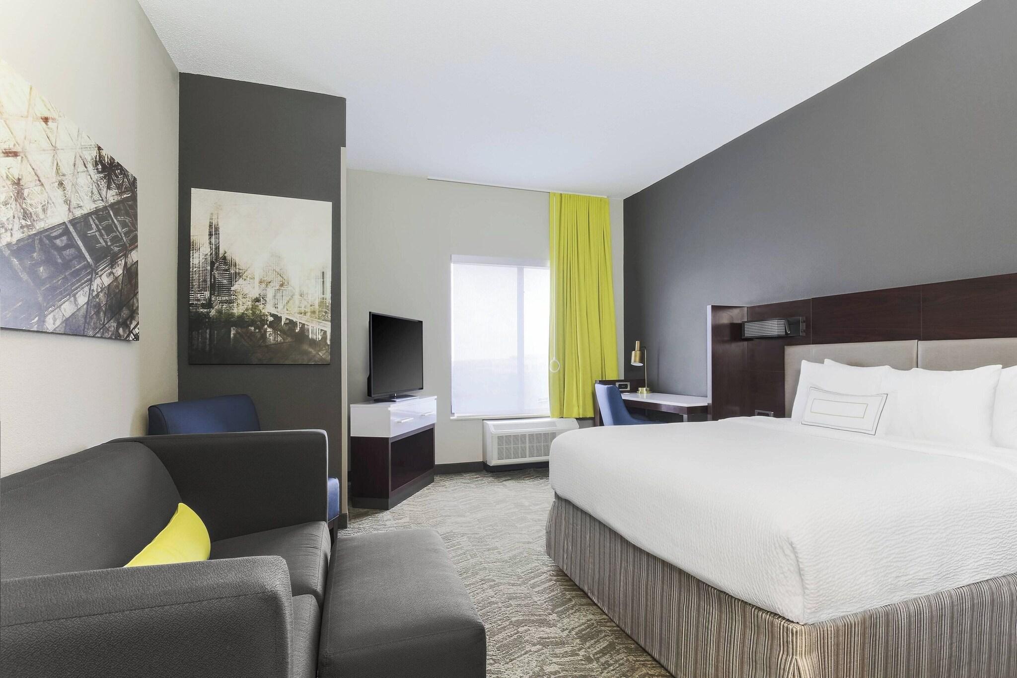 Studio King Size Bed