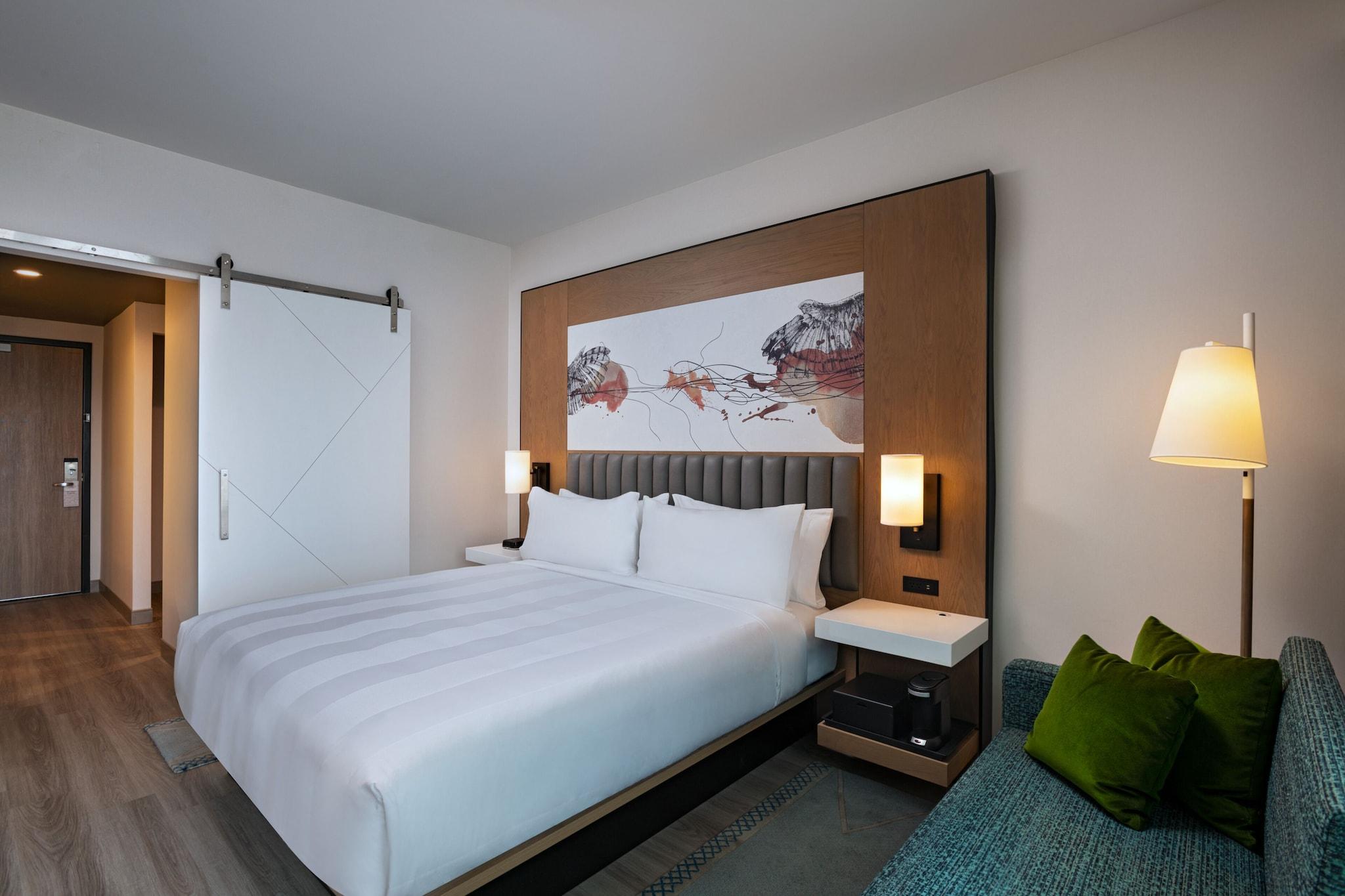 Double King Bed Non Smoking