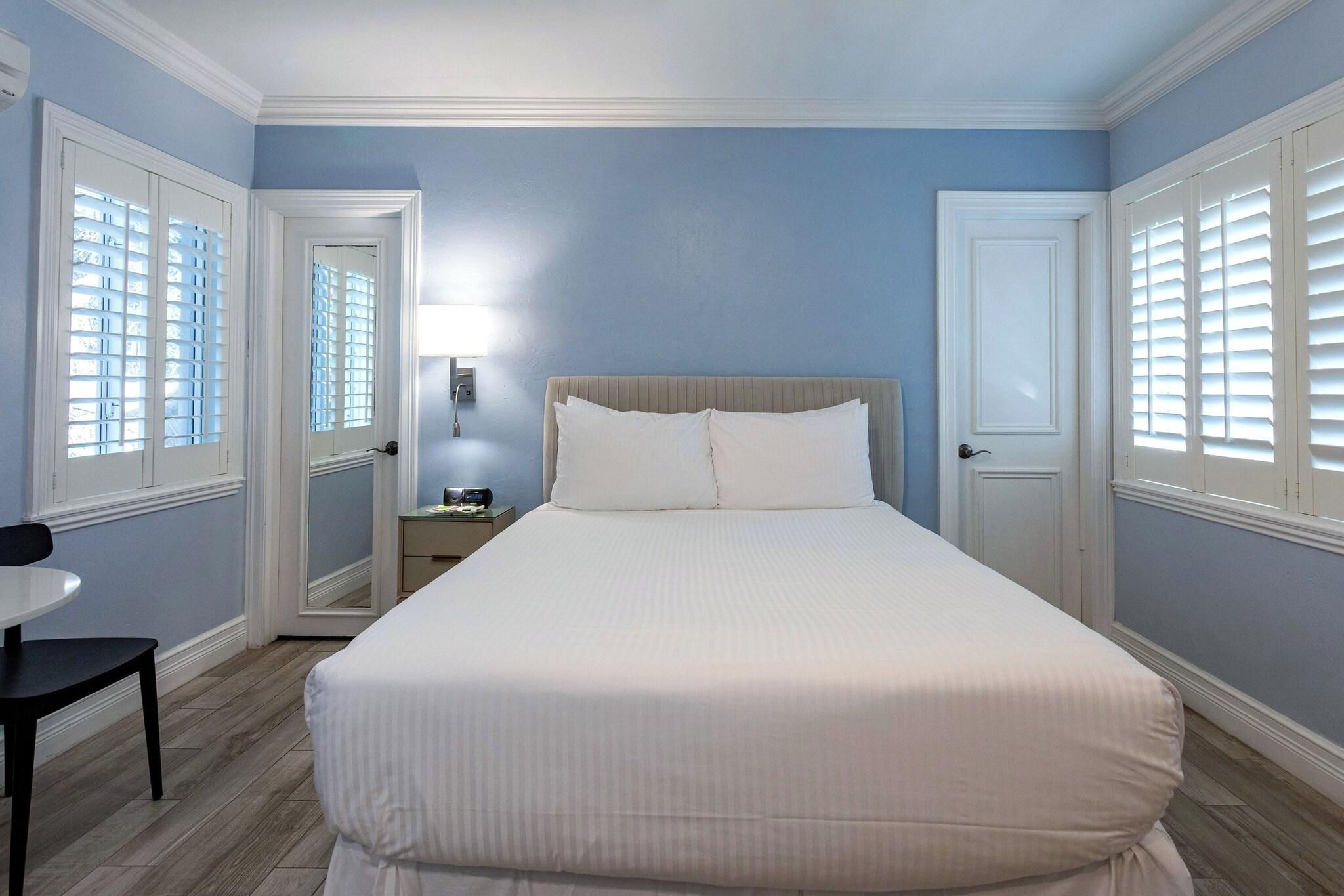 Studio with Kitchenette