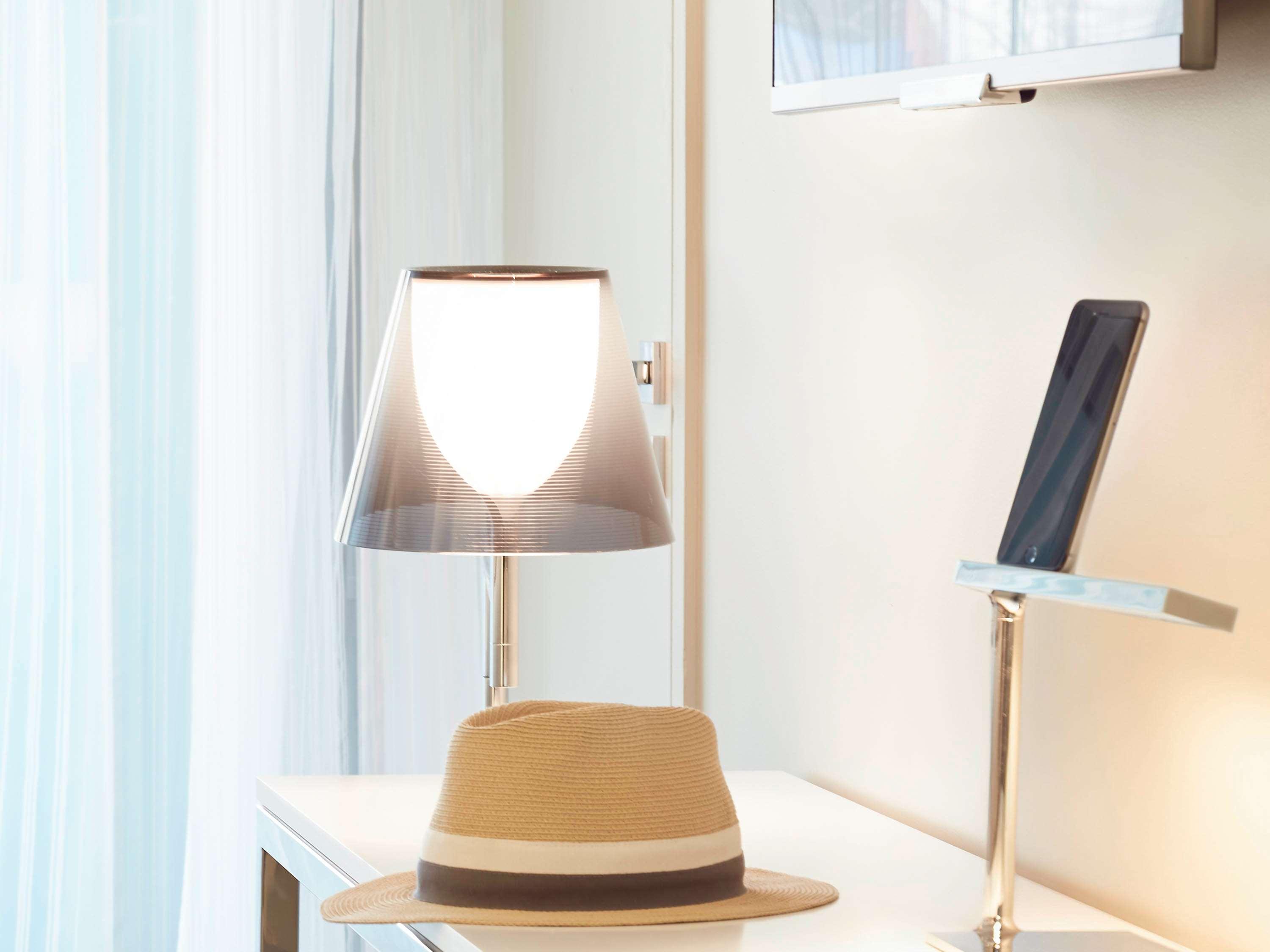 Suite Deluxe King Bed