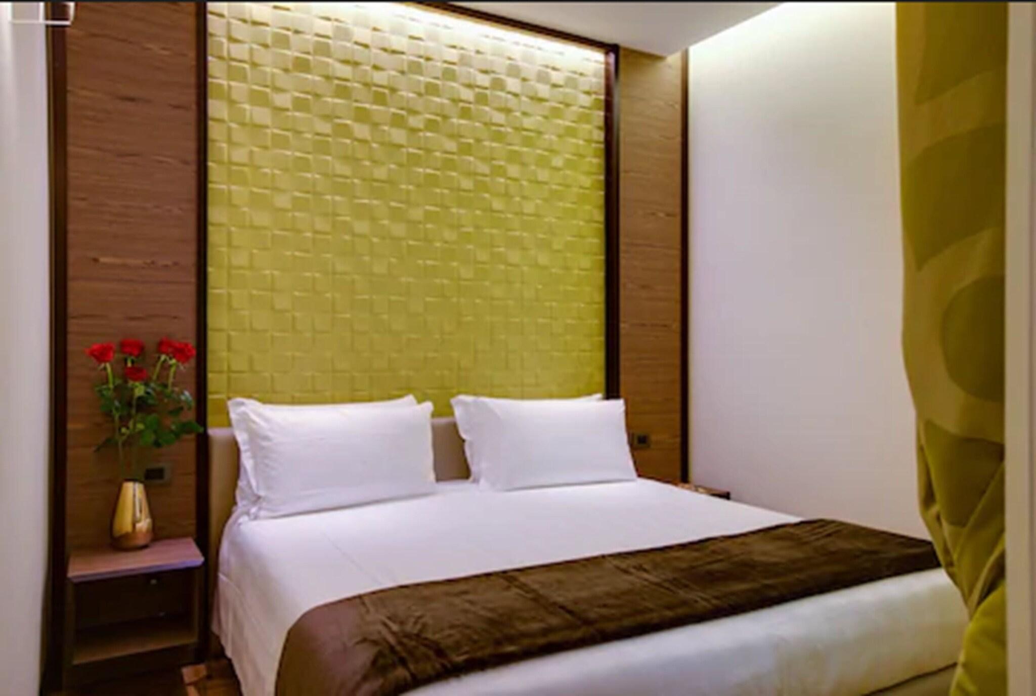 Junior Suite Queen Size Bed