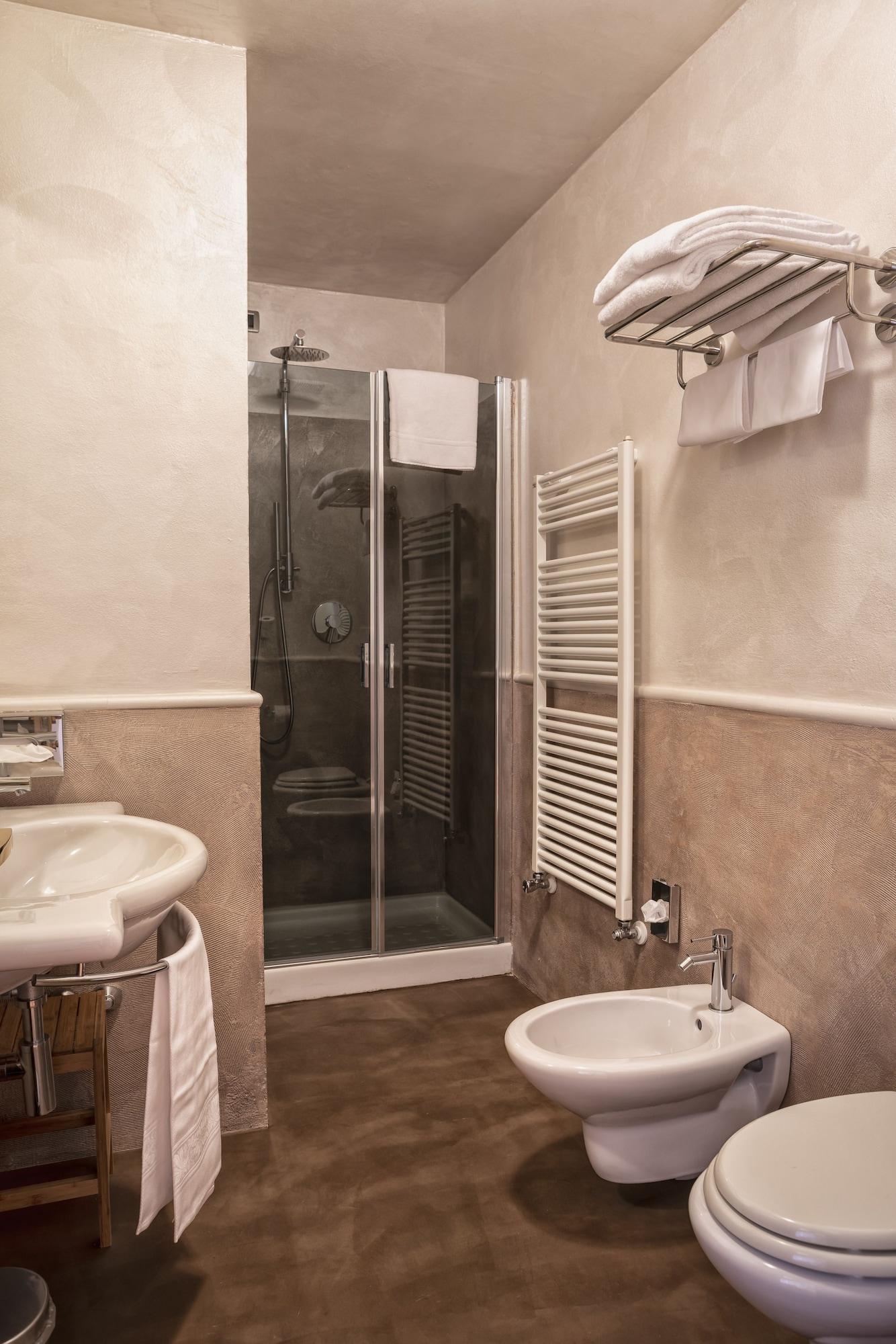 Twin Deluxe City View