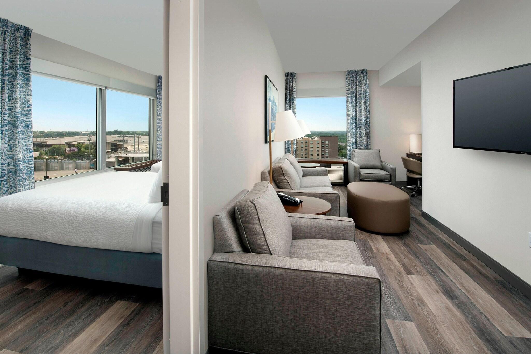 Suite City View Two Queen Beds