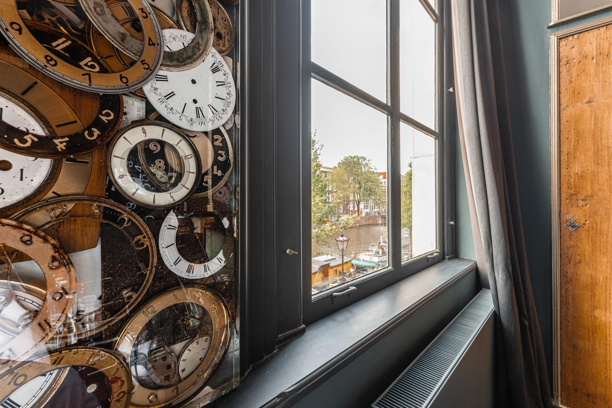 Double Deluxe King Bed