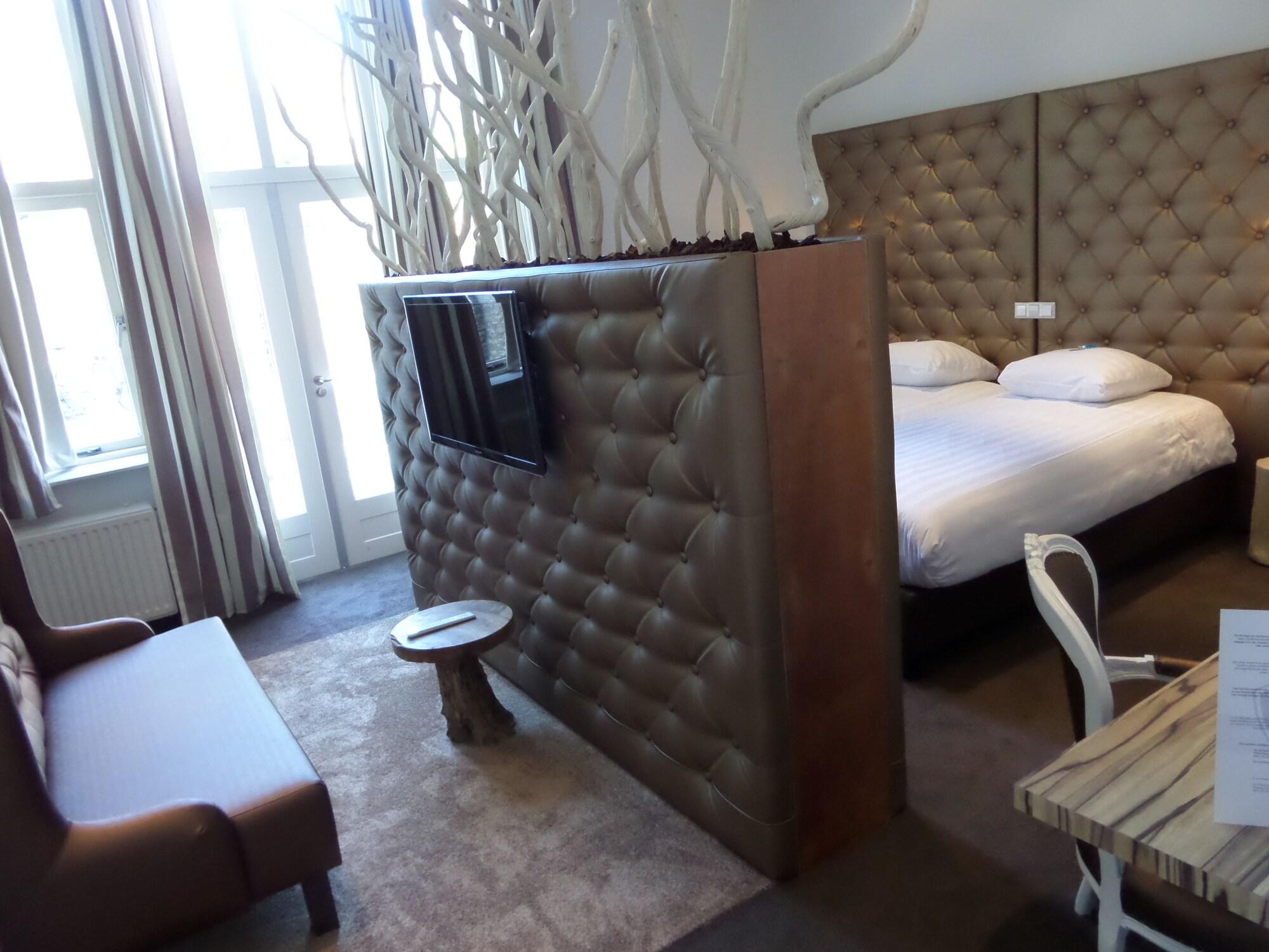 Double or Twin Deluxe