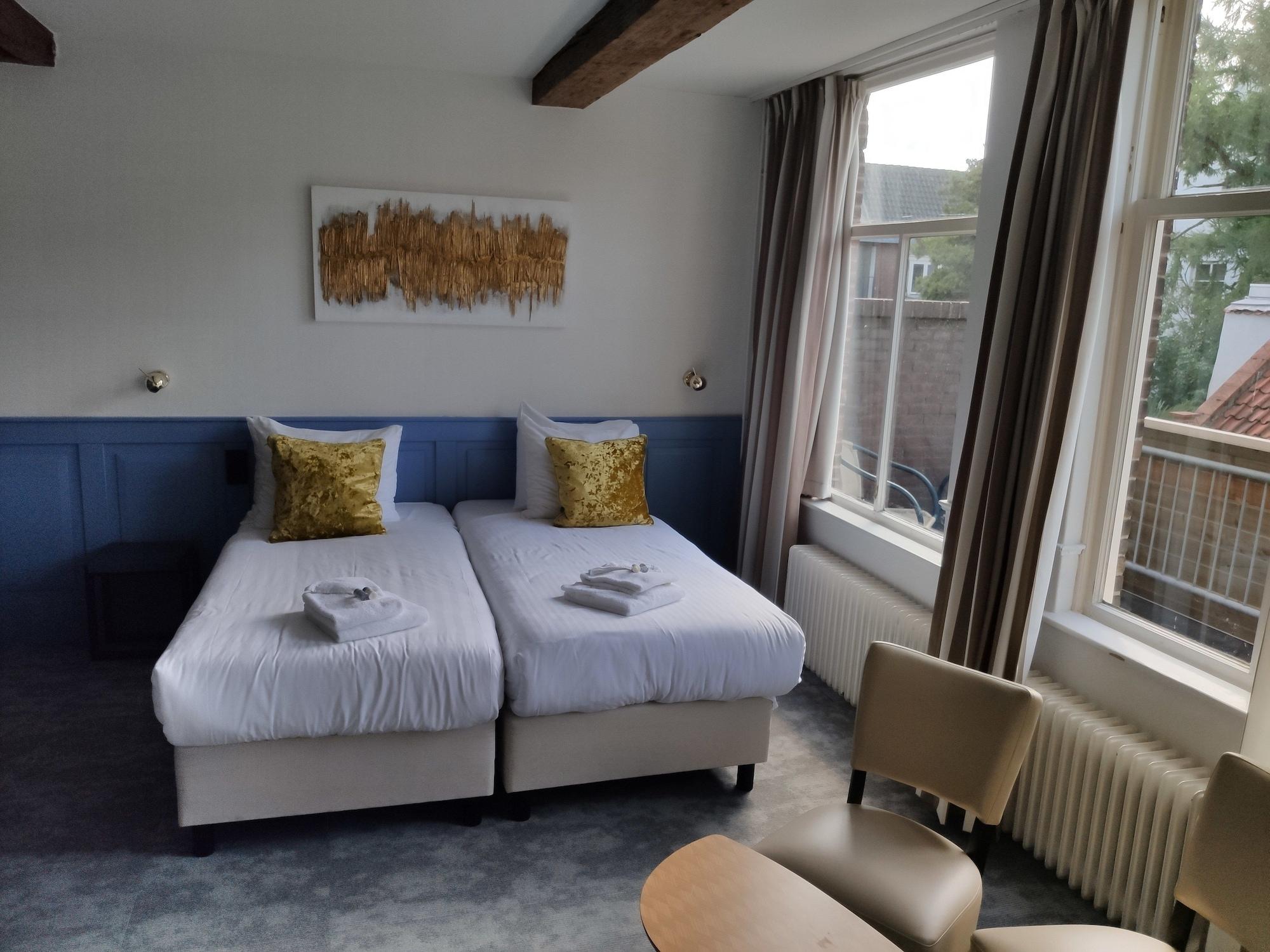 Double or Twin Standard