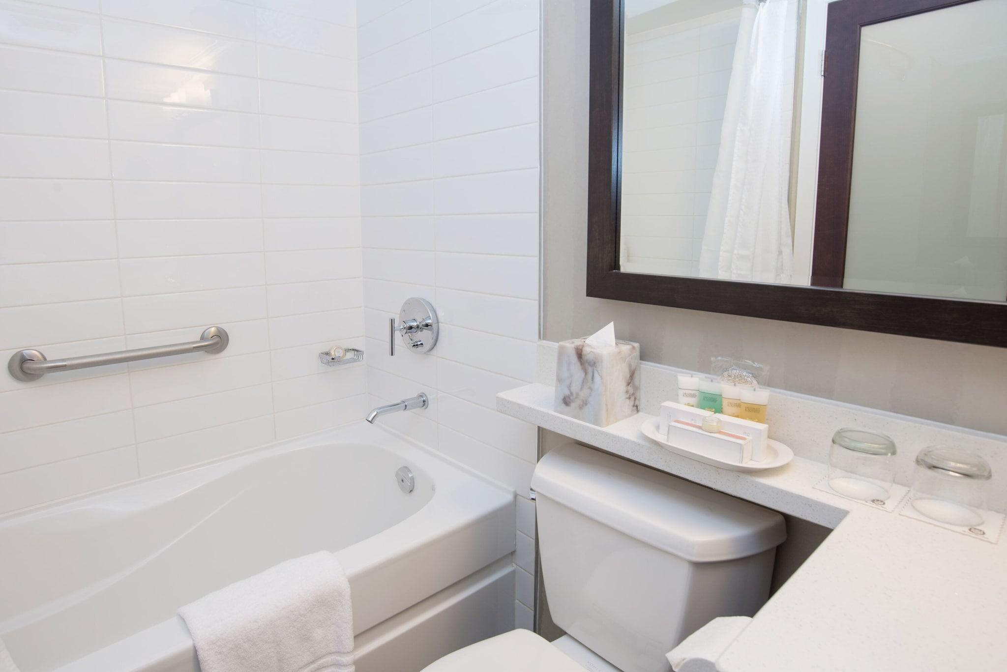 Suite Deluxe Two Beds