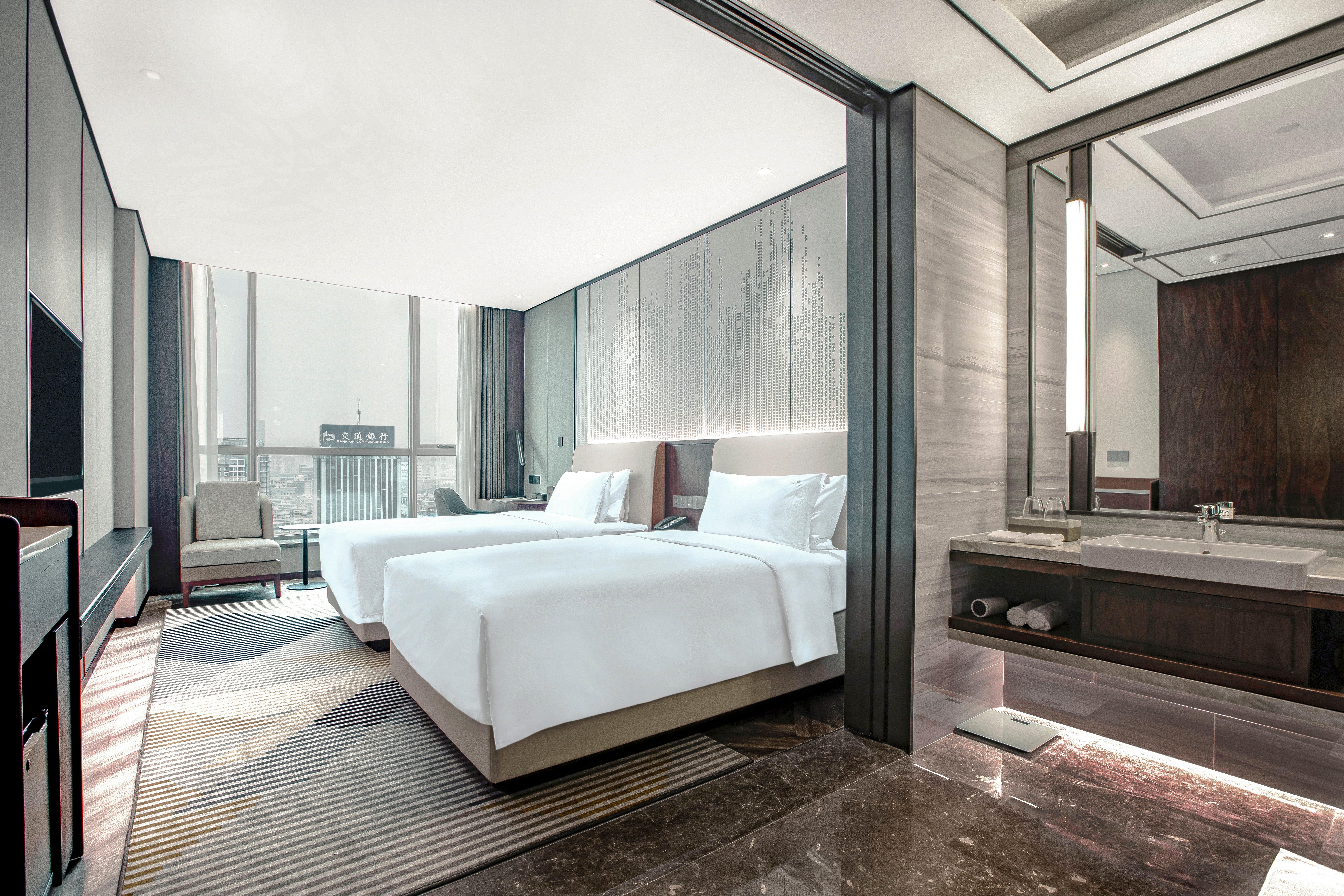 Twin Premium City View