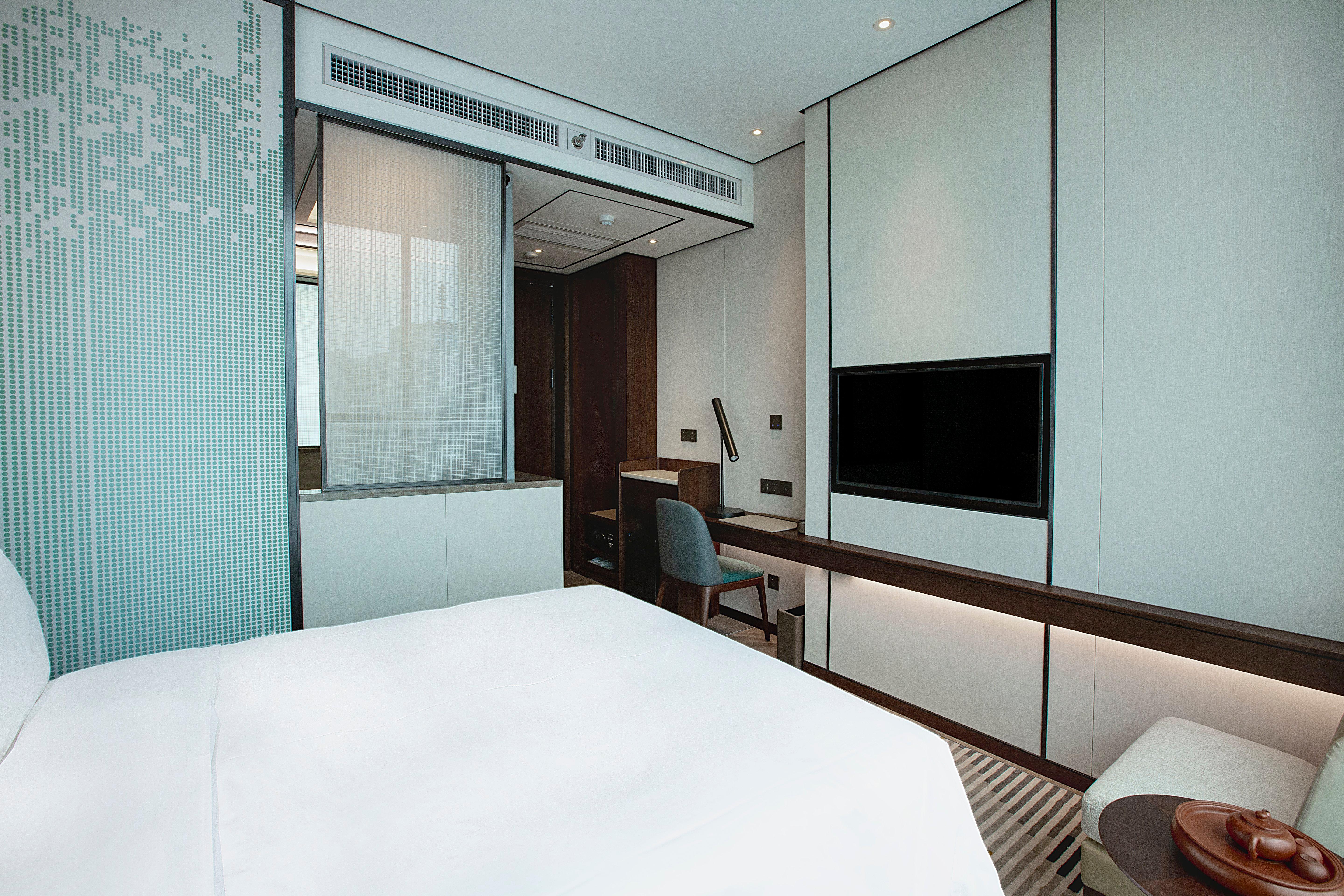 Double King Size Bed