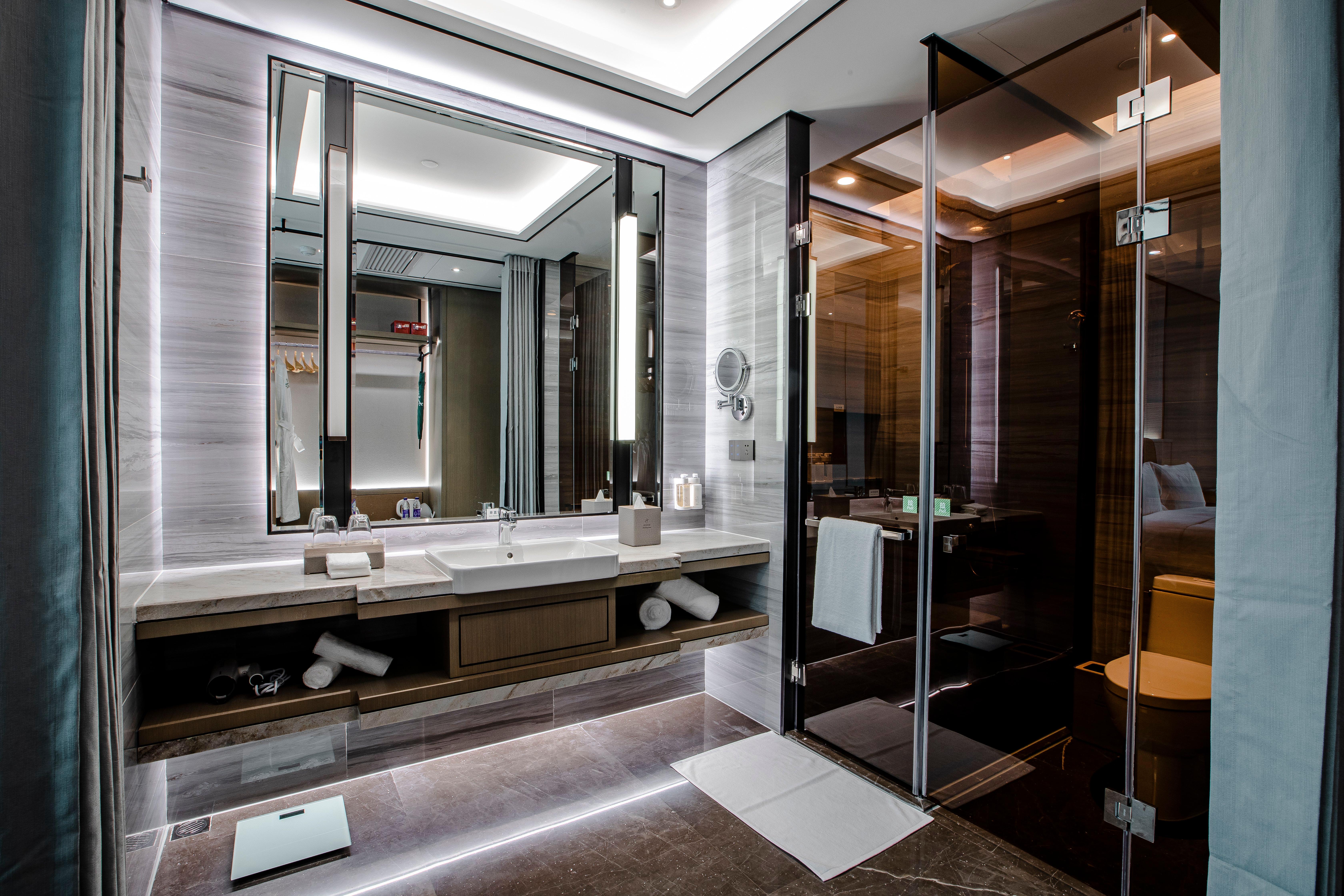 Double Premium King Bed