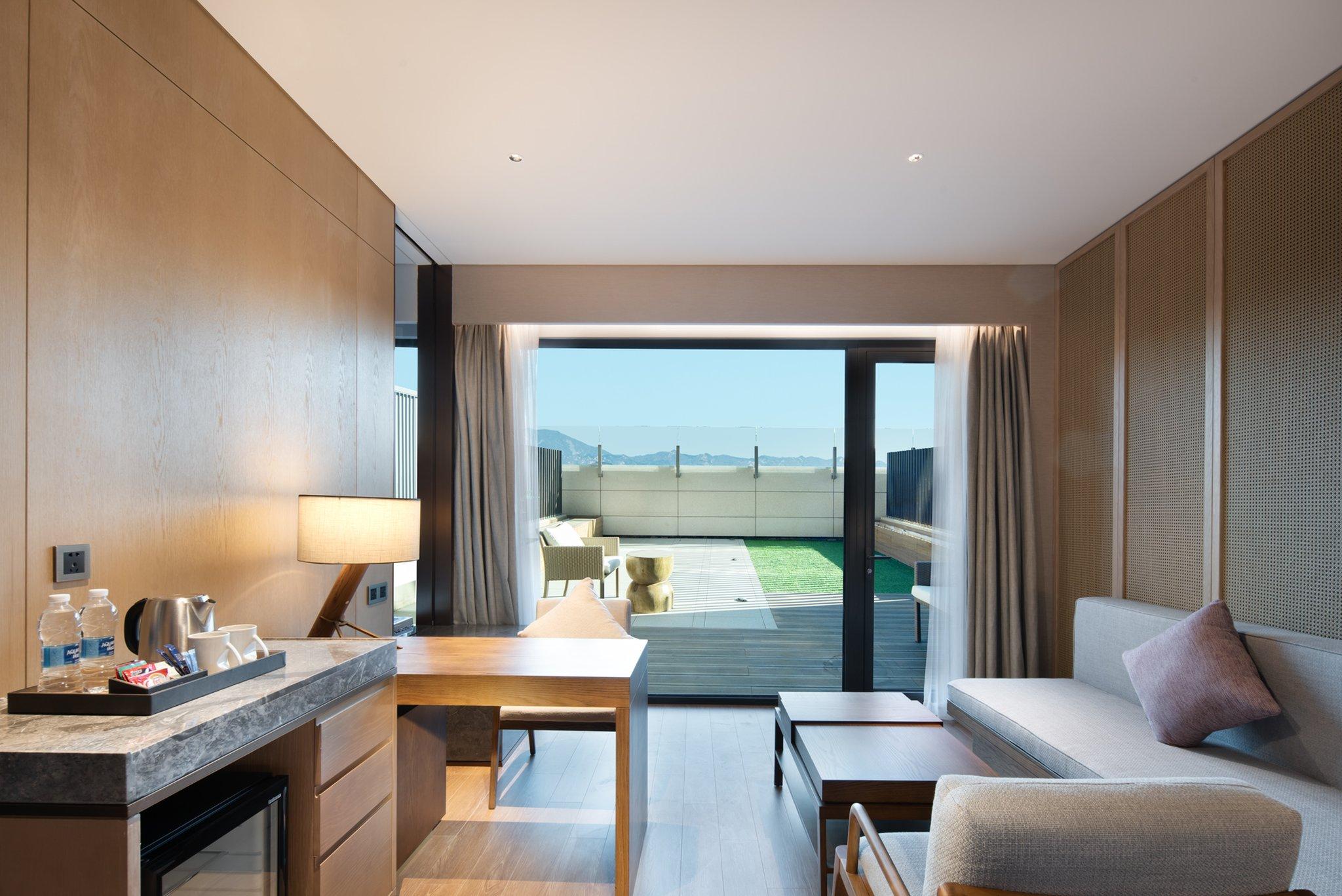 Double Premium King Bed