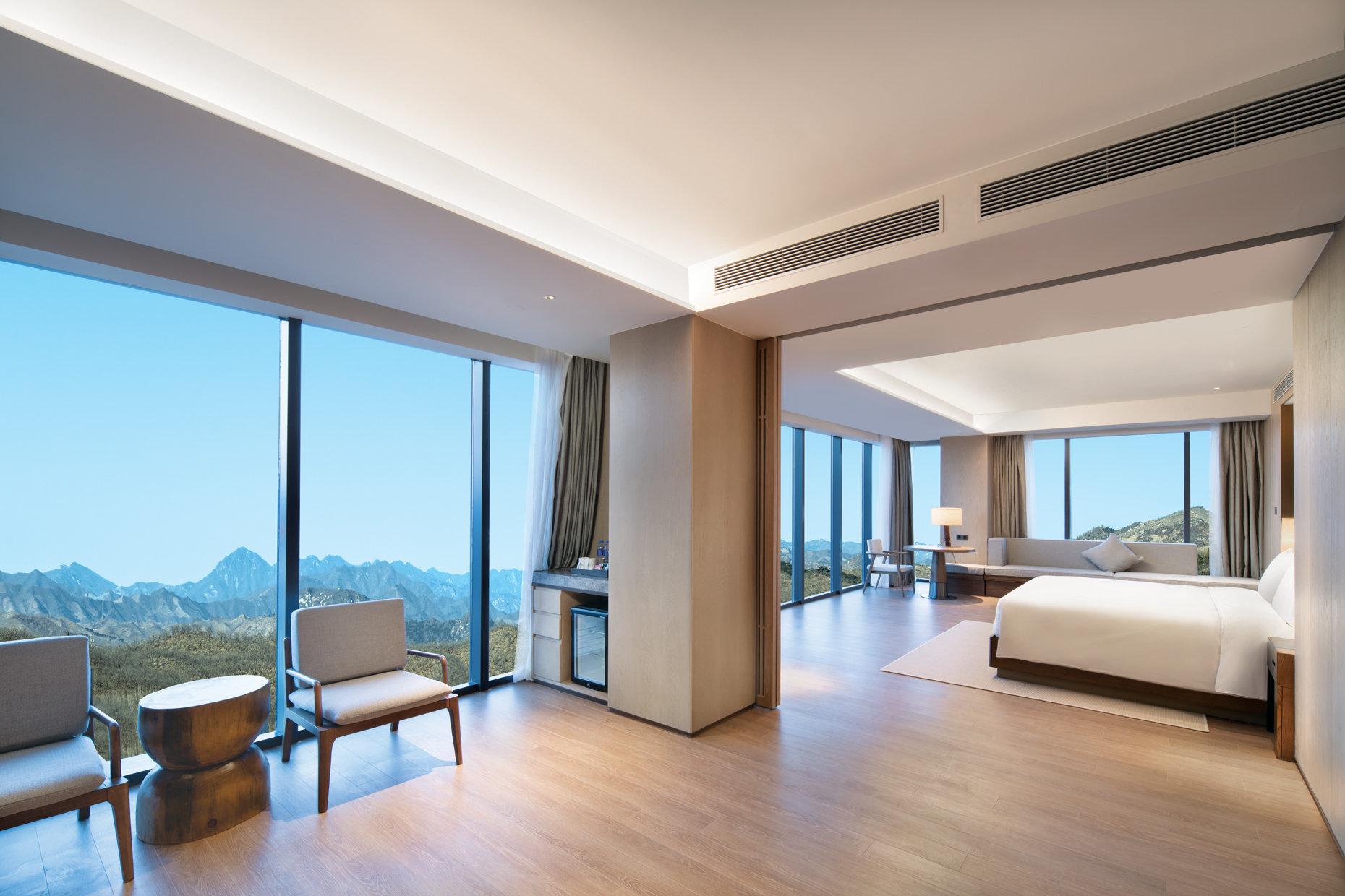 Double King Bed One Bedroom 