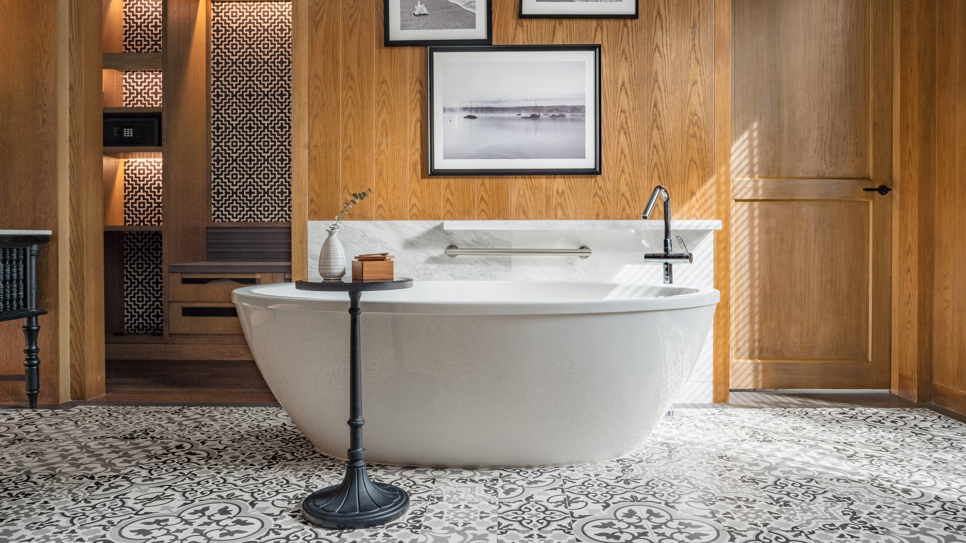 Villa Ocean Front King Bed