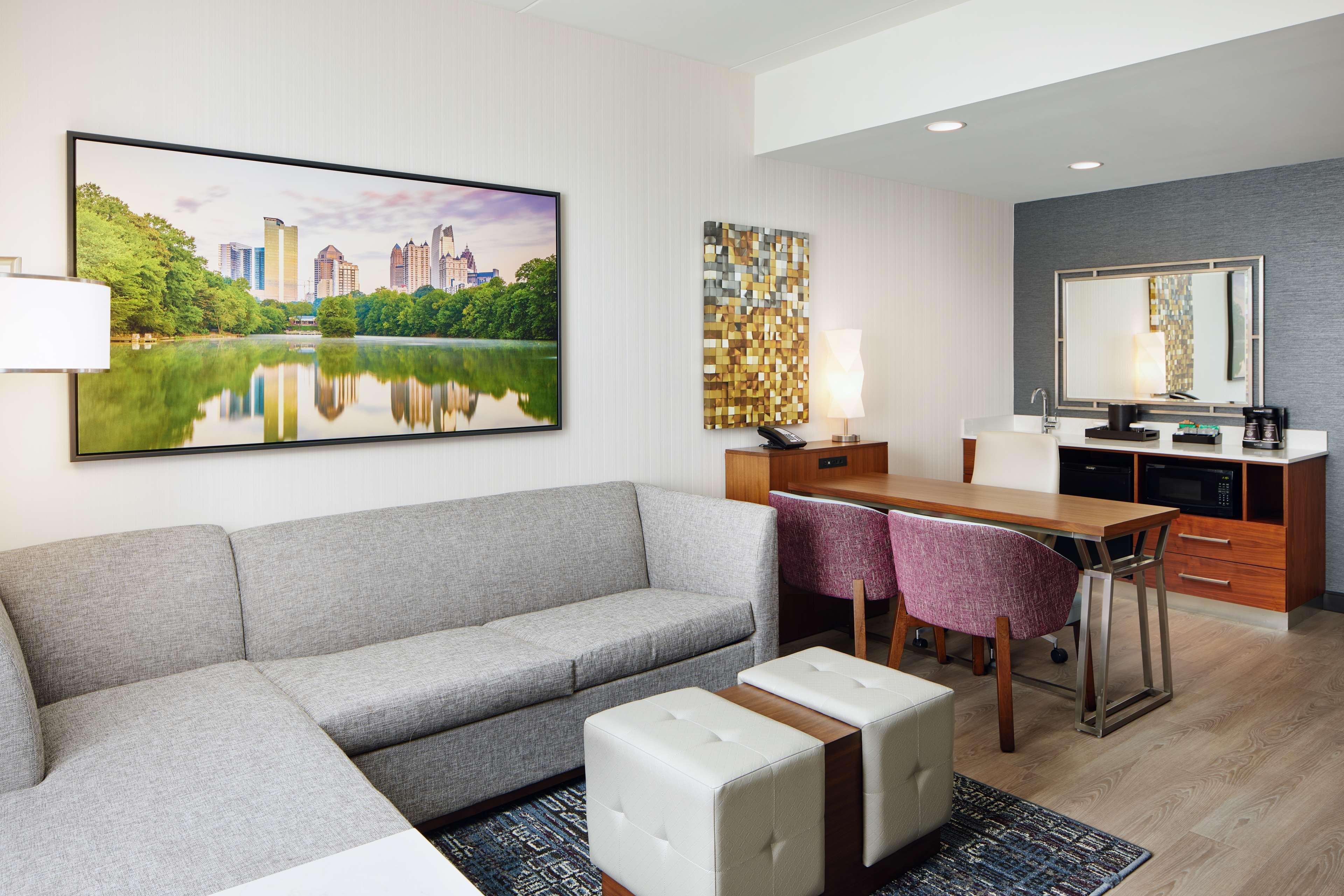 Suite Two Queen Beds