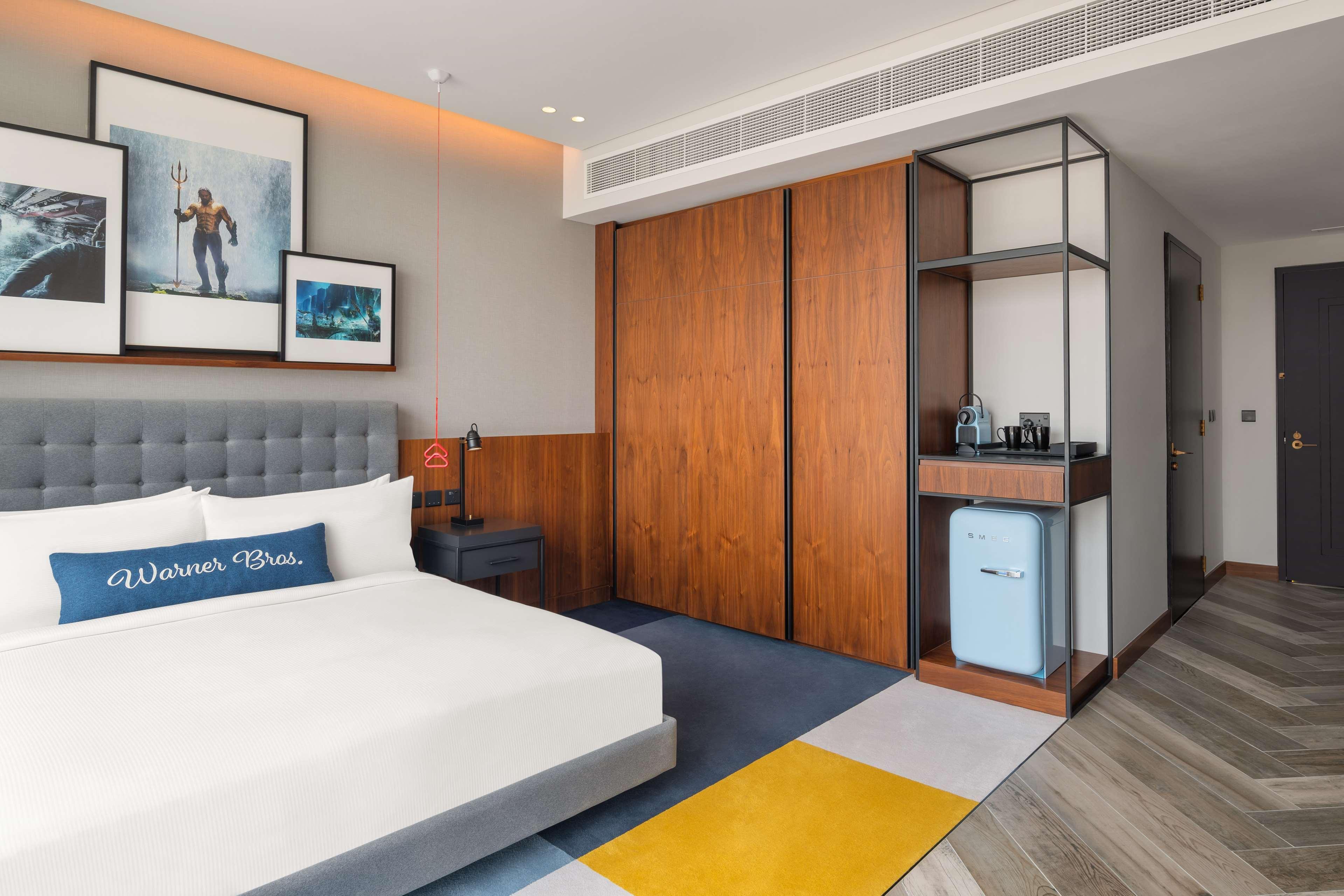 Double Accessible King Size Bed