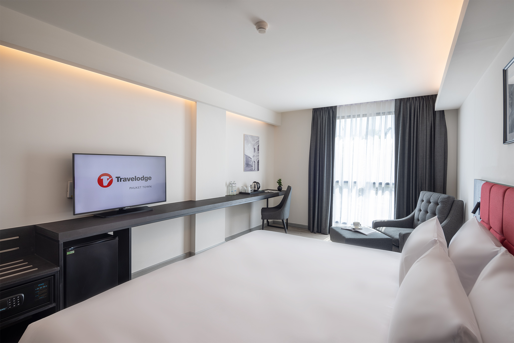 Double or Twin Deluxe