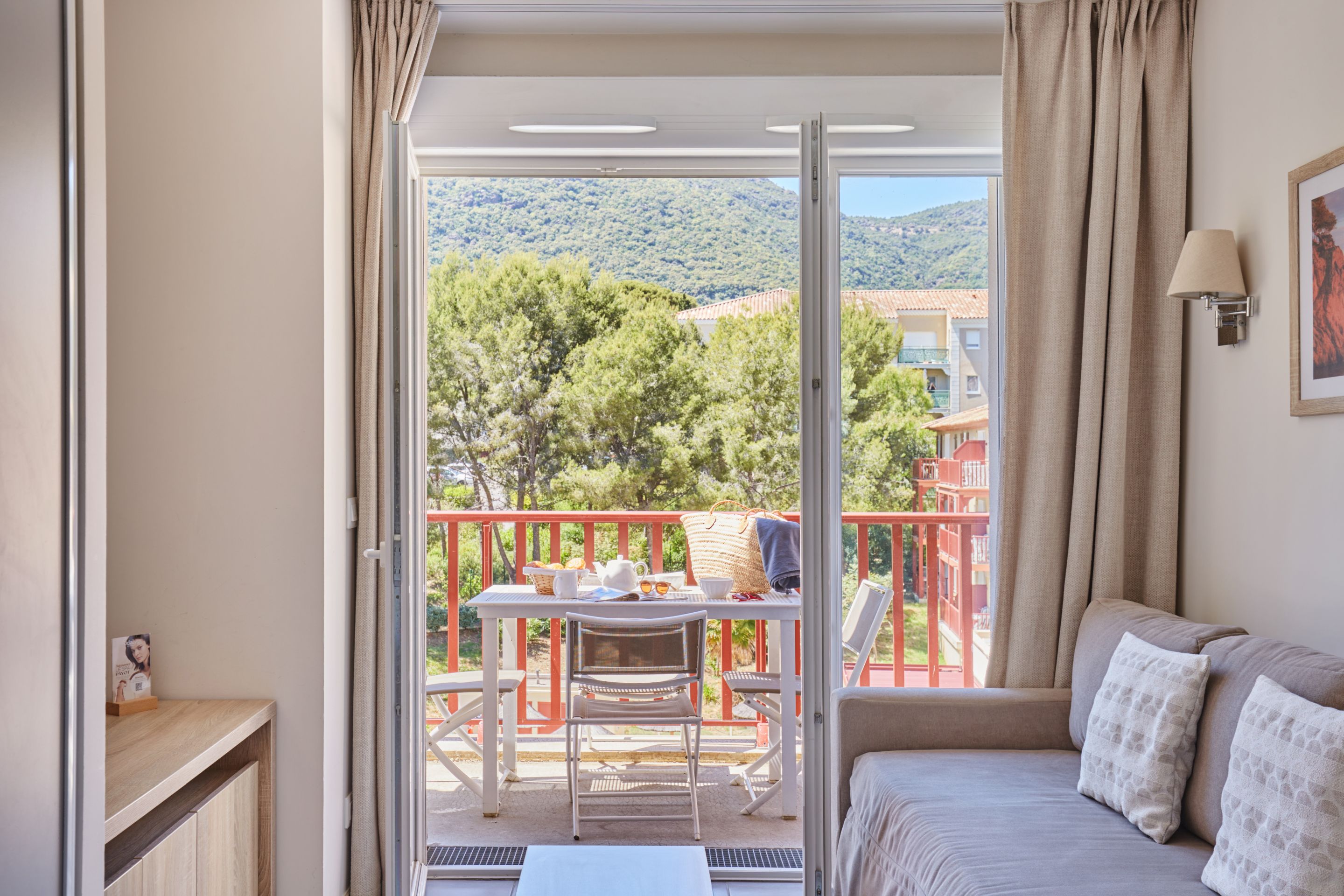 Apartment Capacity 6 Two Bedrooms