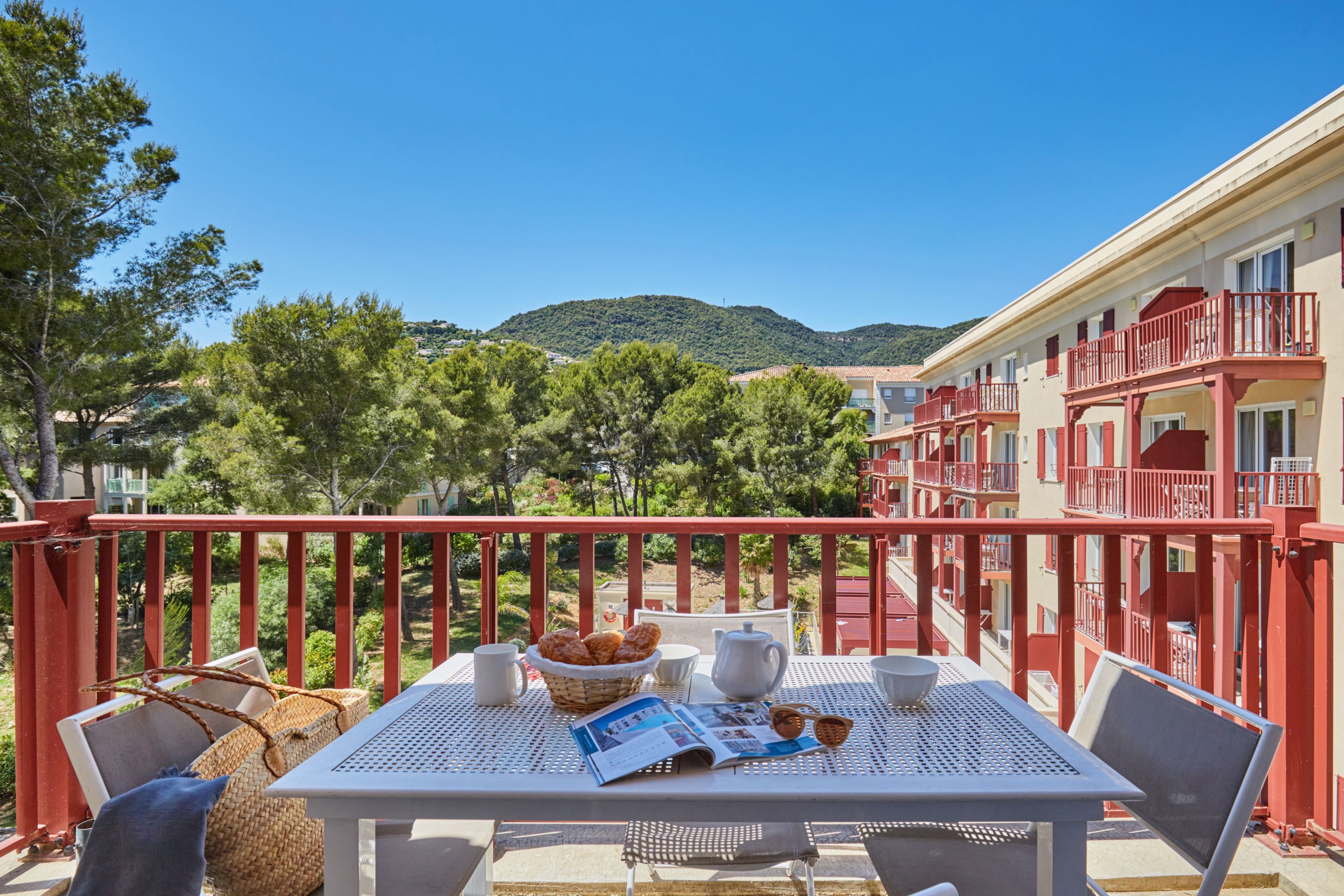 Apartment Capacity 6 Two Bedrooms