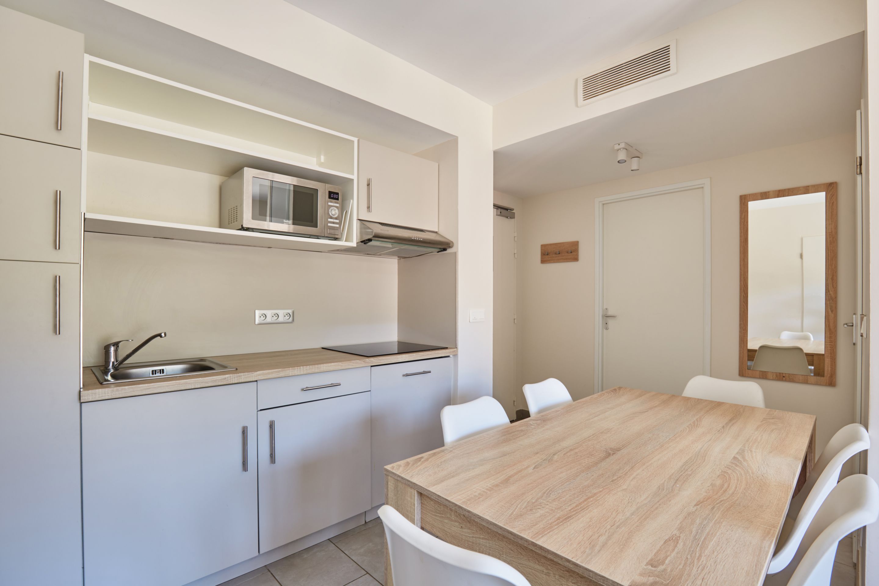 Apartment Capacity 6 Two Bedrooms