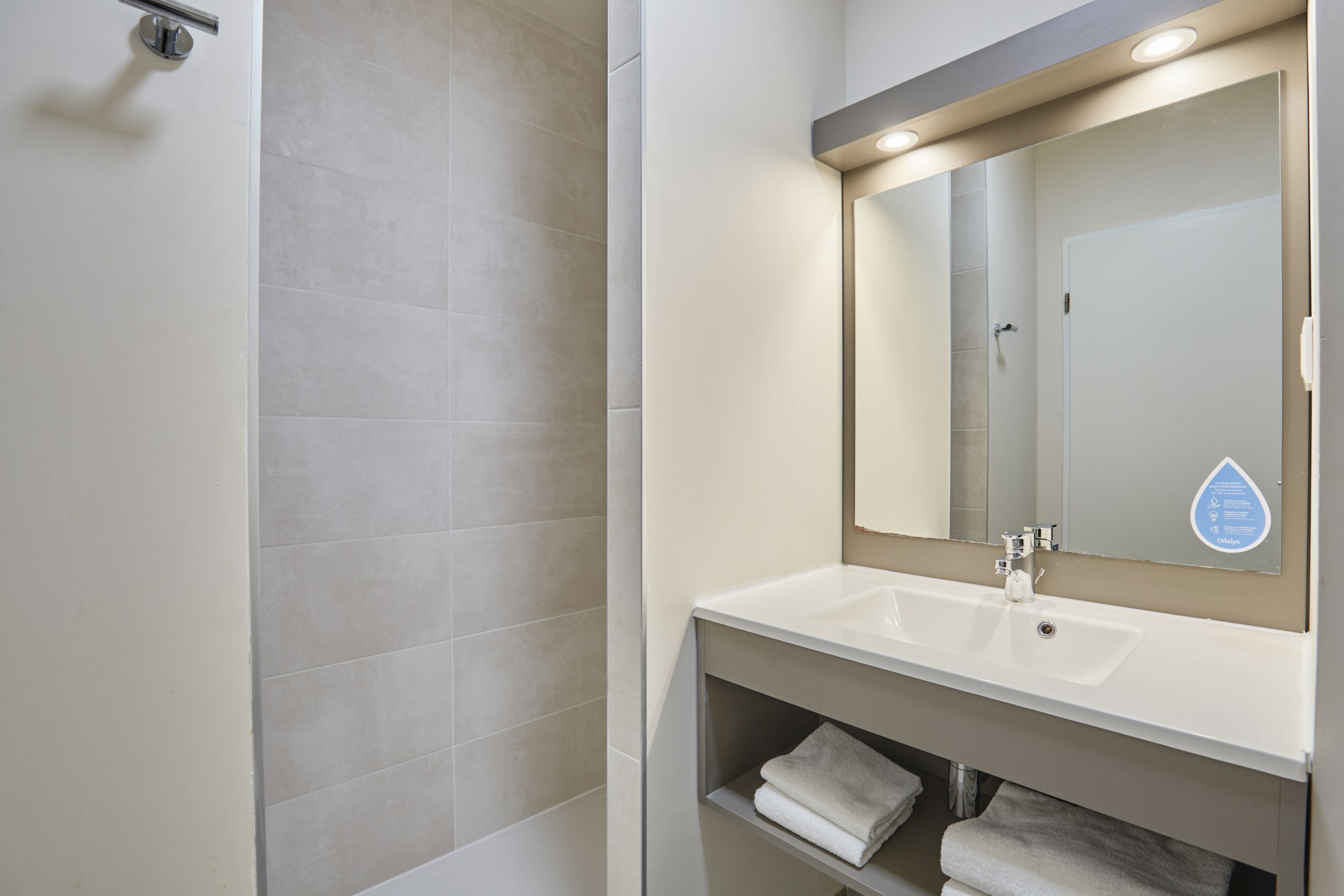 Apartment Capacity 6 Two Bedrooms