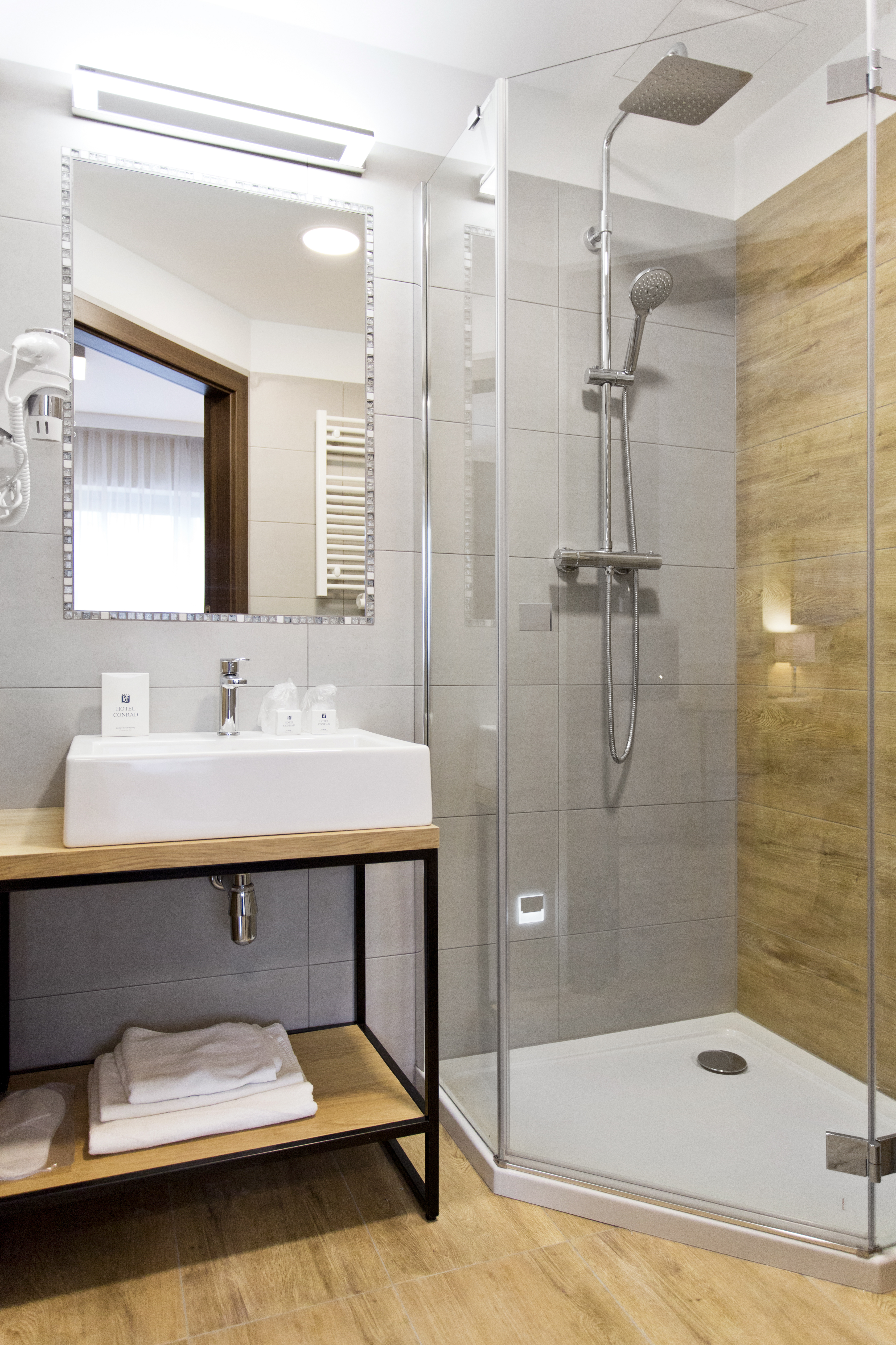 Double or Twin Standard