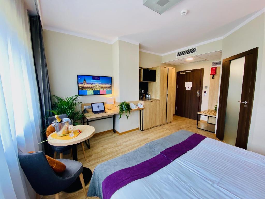 Double or Twin Superior