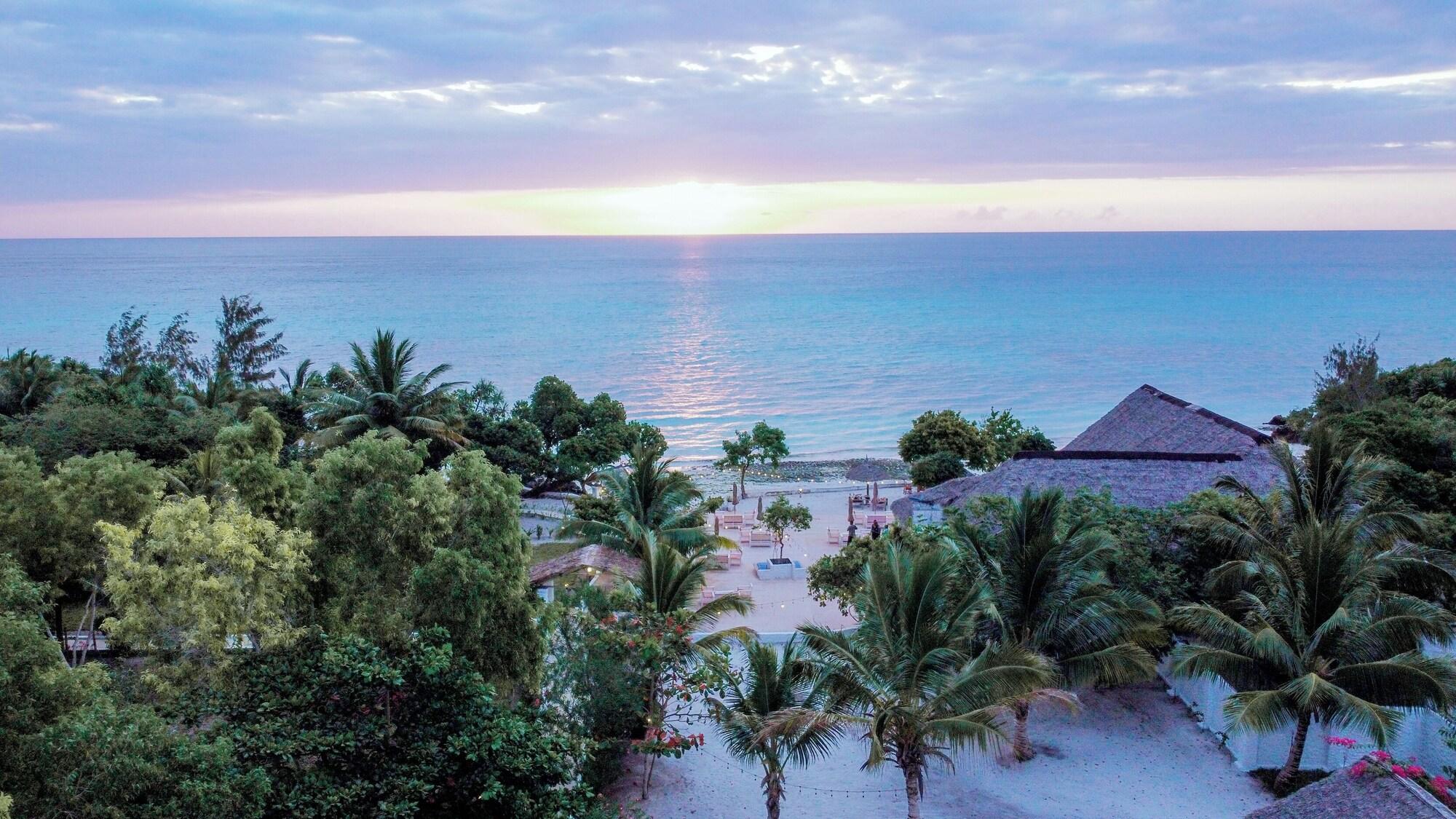 Family Room King Size Bed