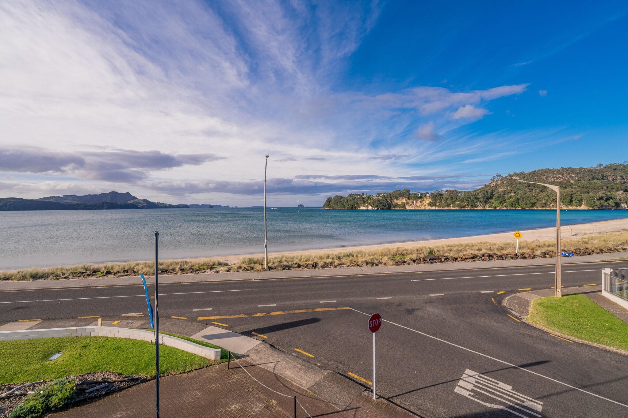 Suite Sea View King Bed