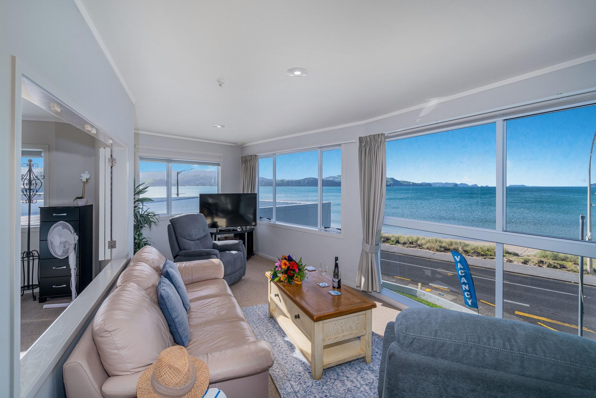 Suite Sea View King Bed