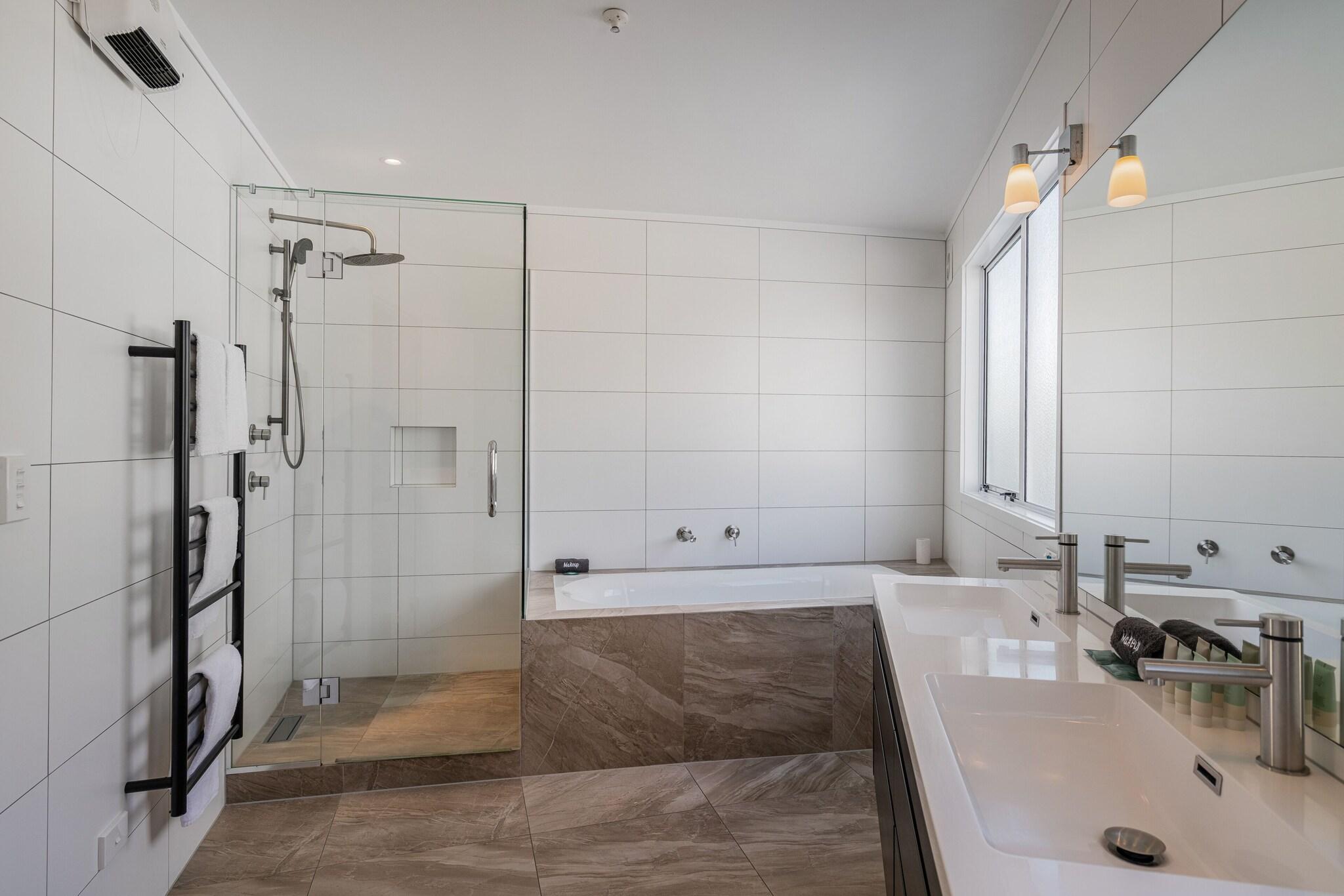 Suite Sea View King Bed