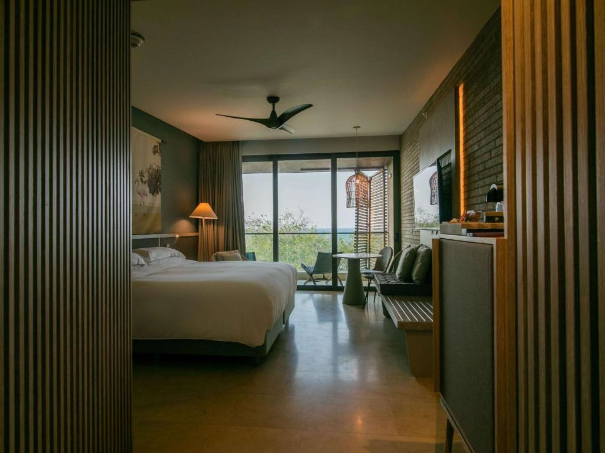 Double Ocean Front King Bed