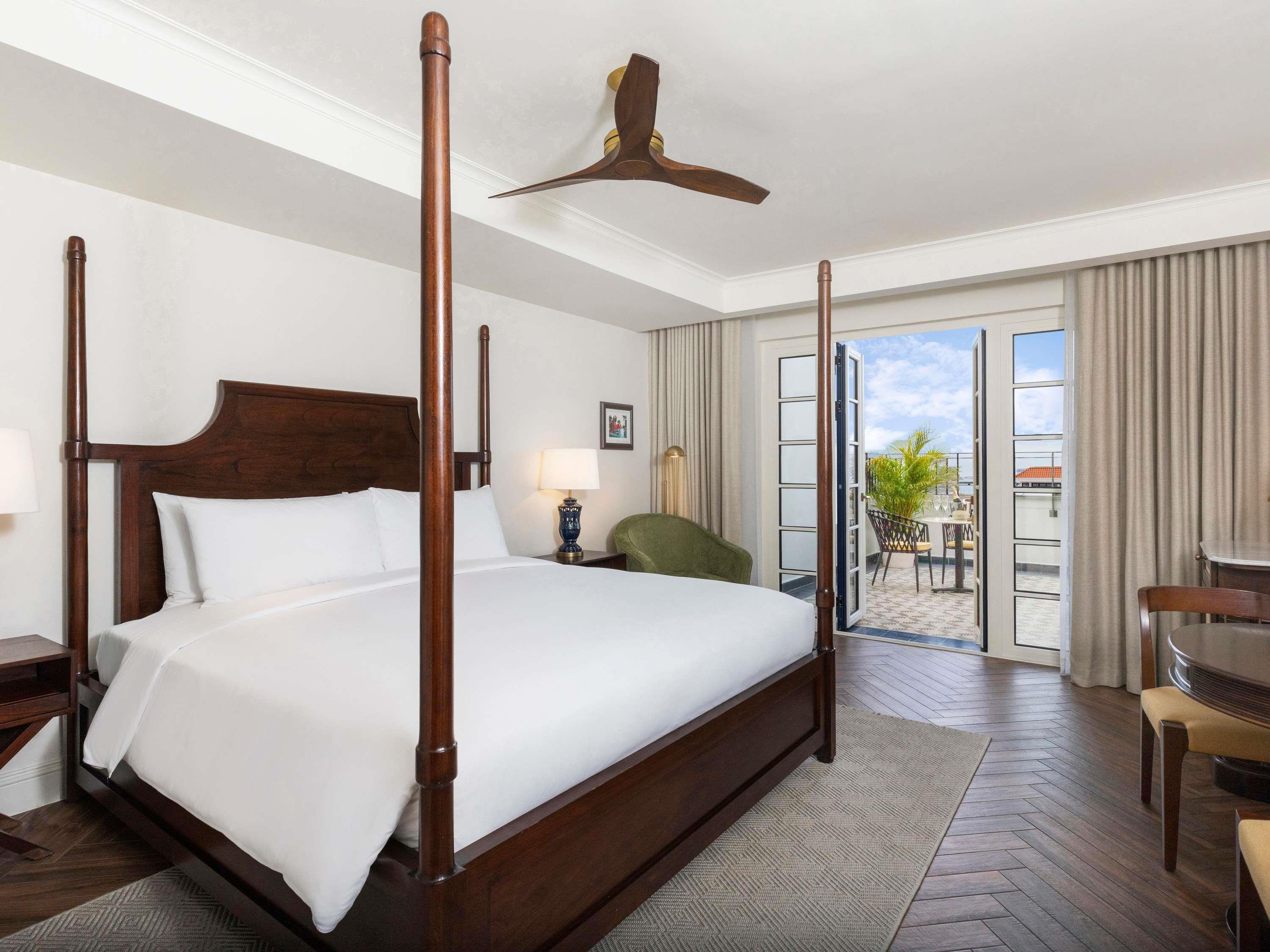 Double King Size Bed