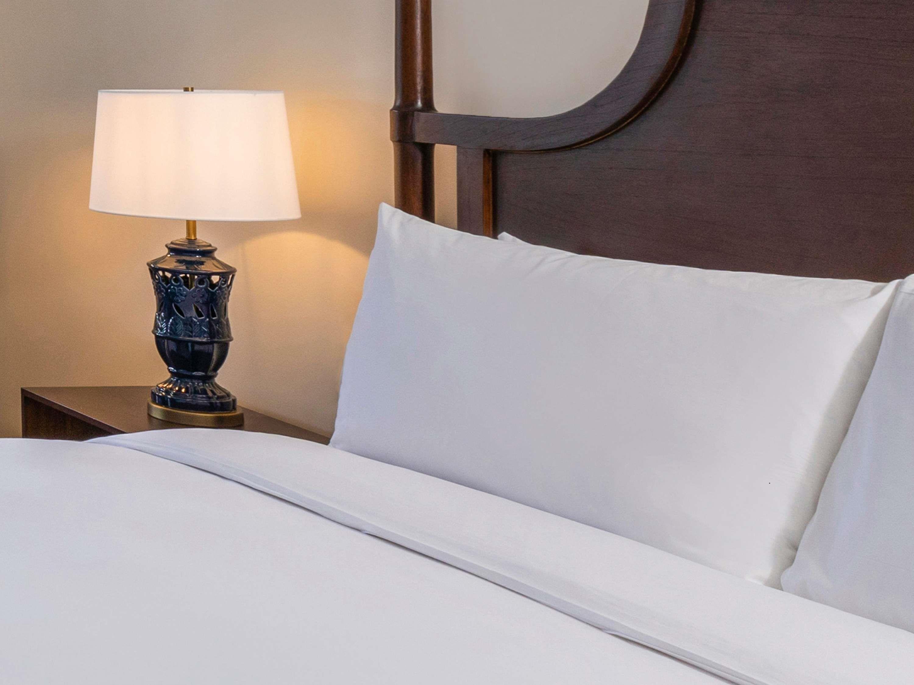 Suite Ocean Front King Bed