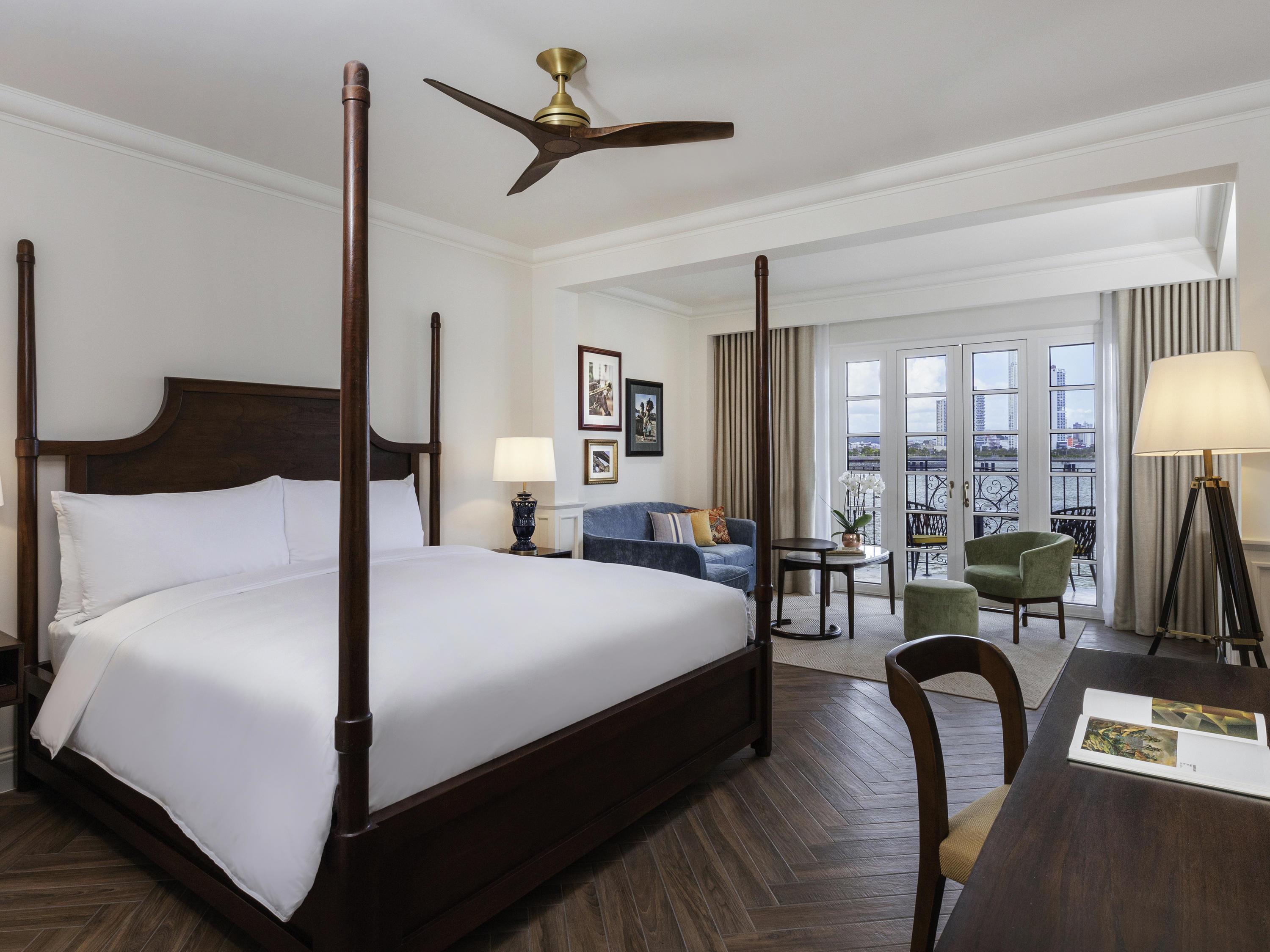 Double Ocean Front King Bed