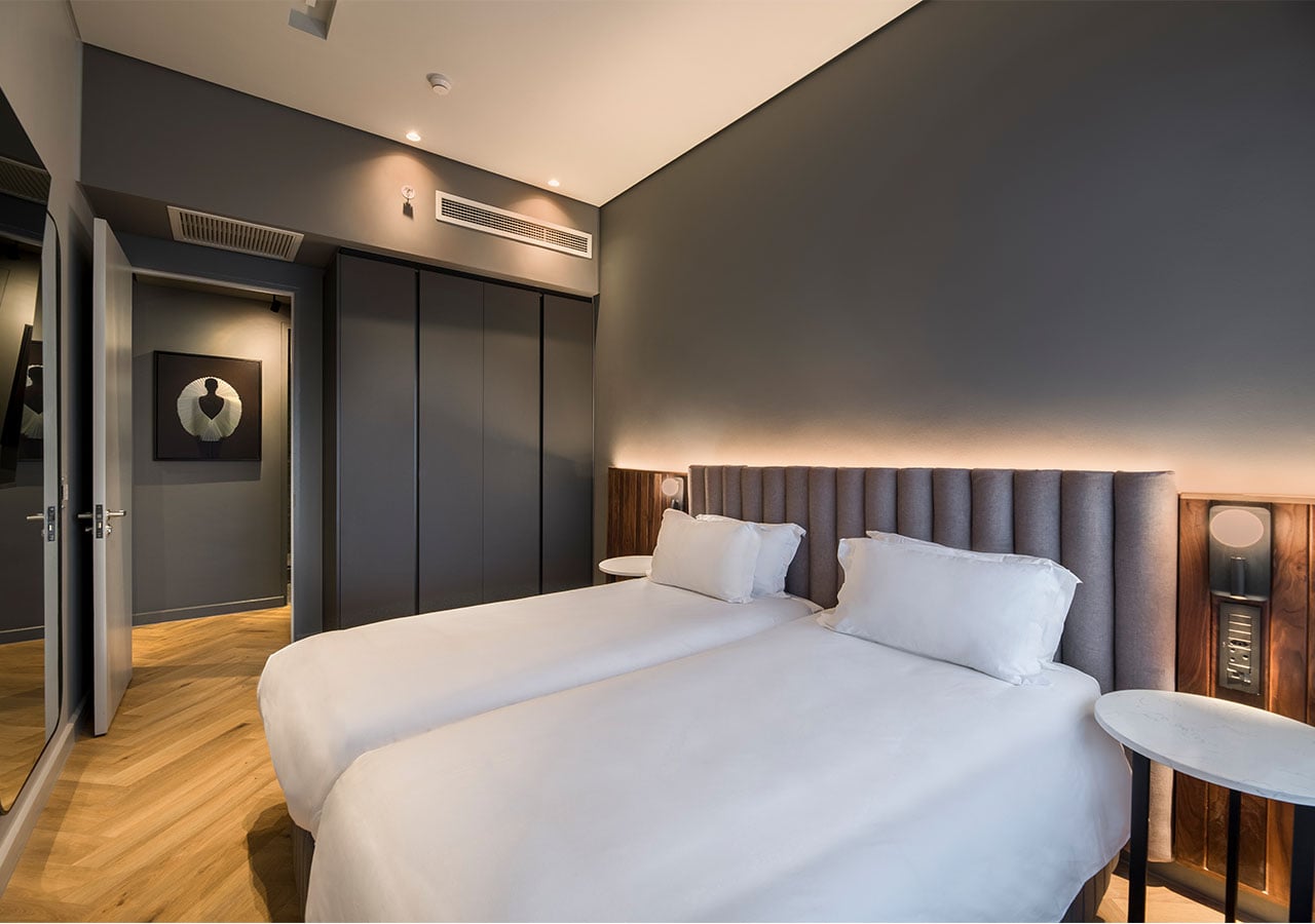 Apartment Three Bedrooms Two Bathrooms