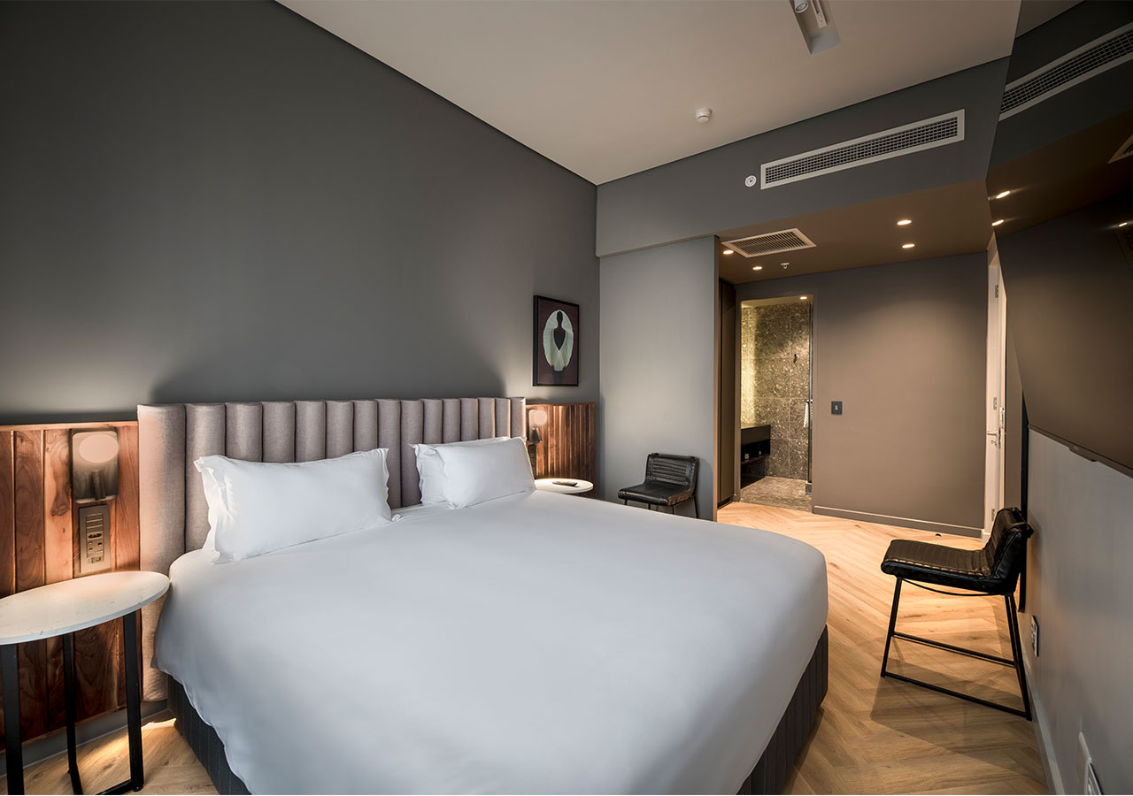 Apartment Three Bedrooms Two Bathrooms