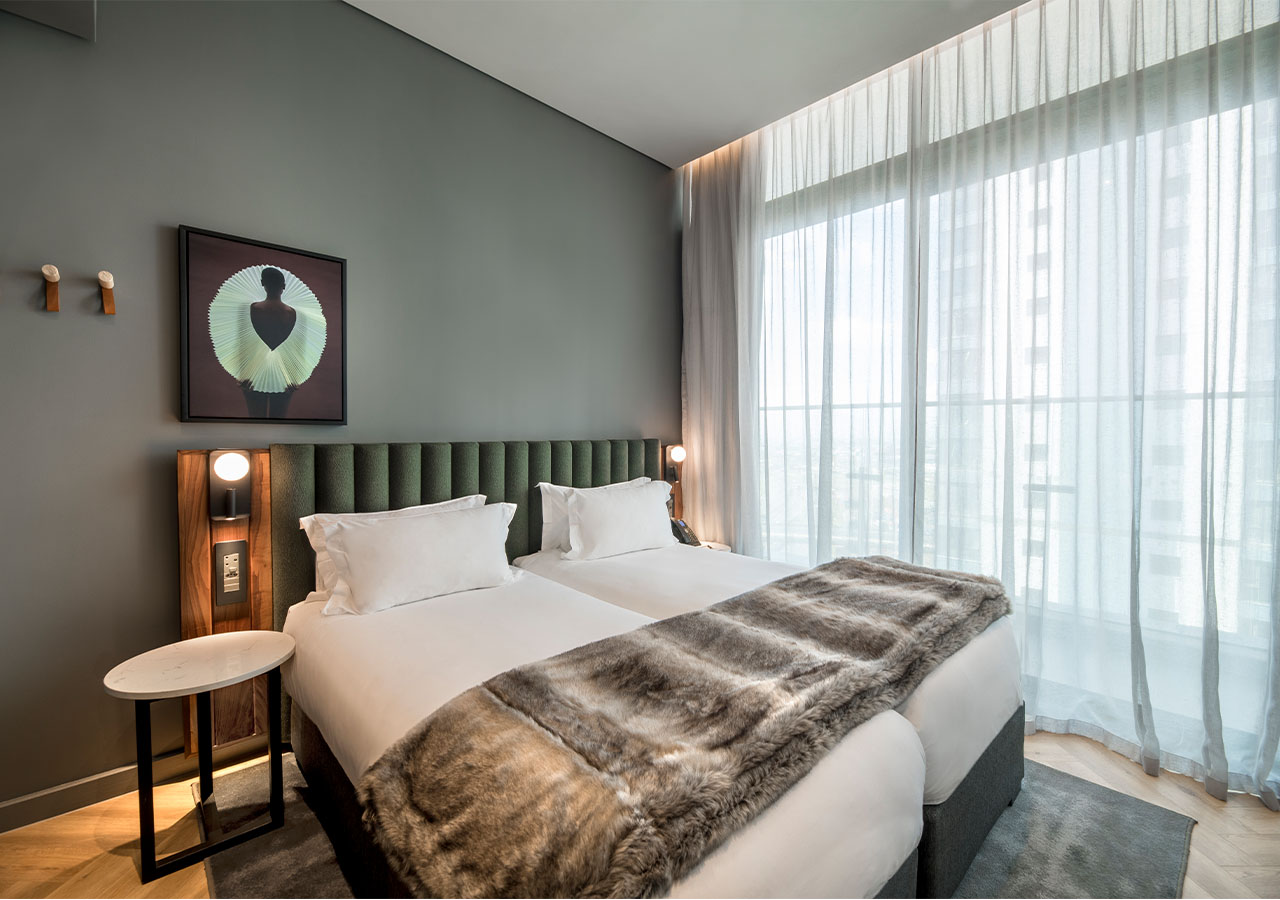 Suite Three Bedrooms Two Bathrooms