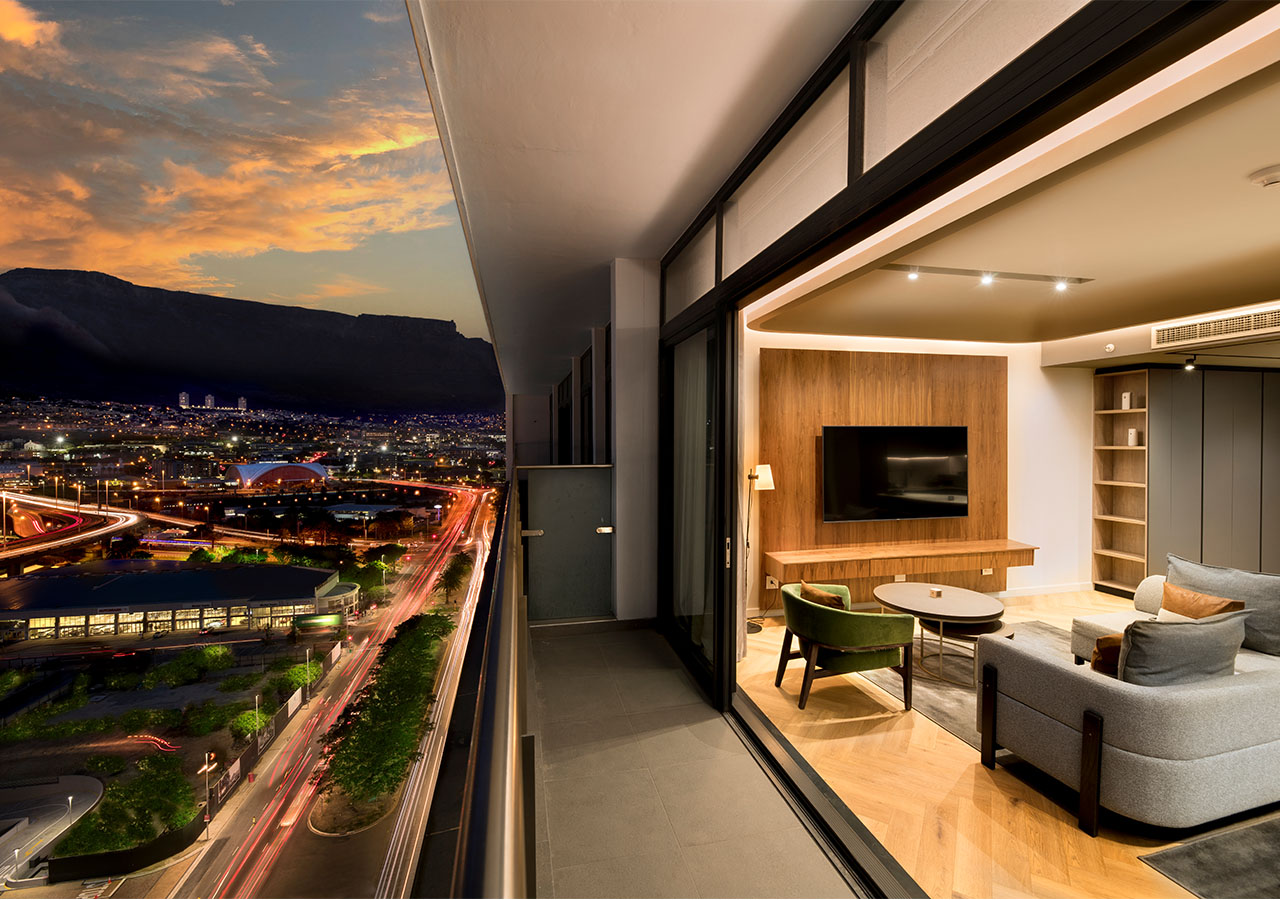 Suite Three Bedrooms Two Bathrooms