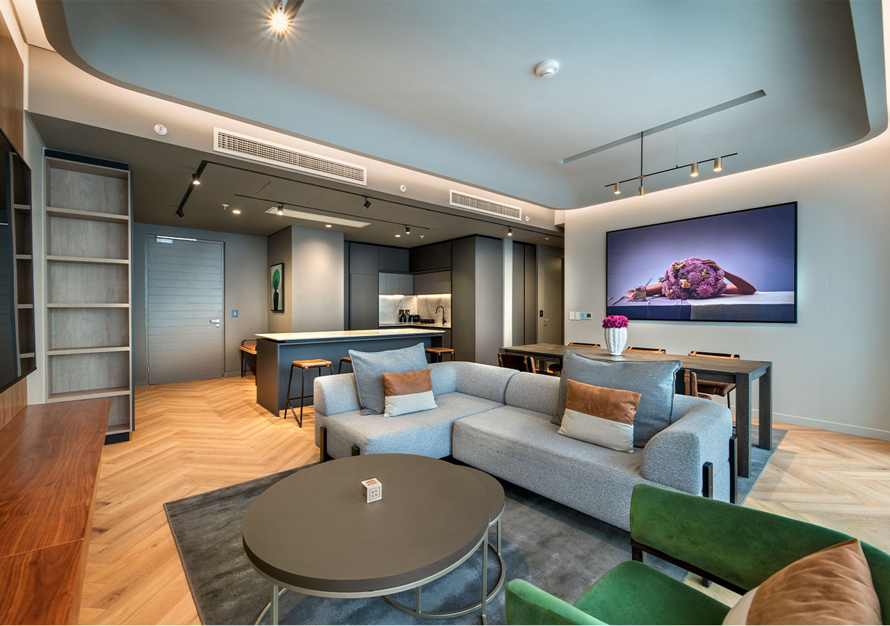 Suite Three Bedrooms Two Bathrooms