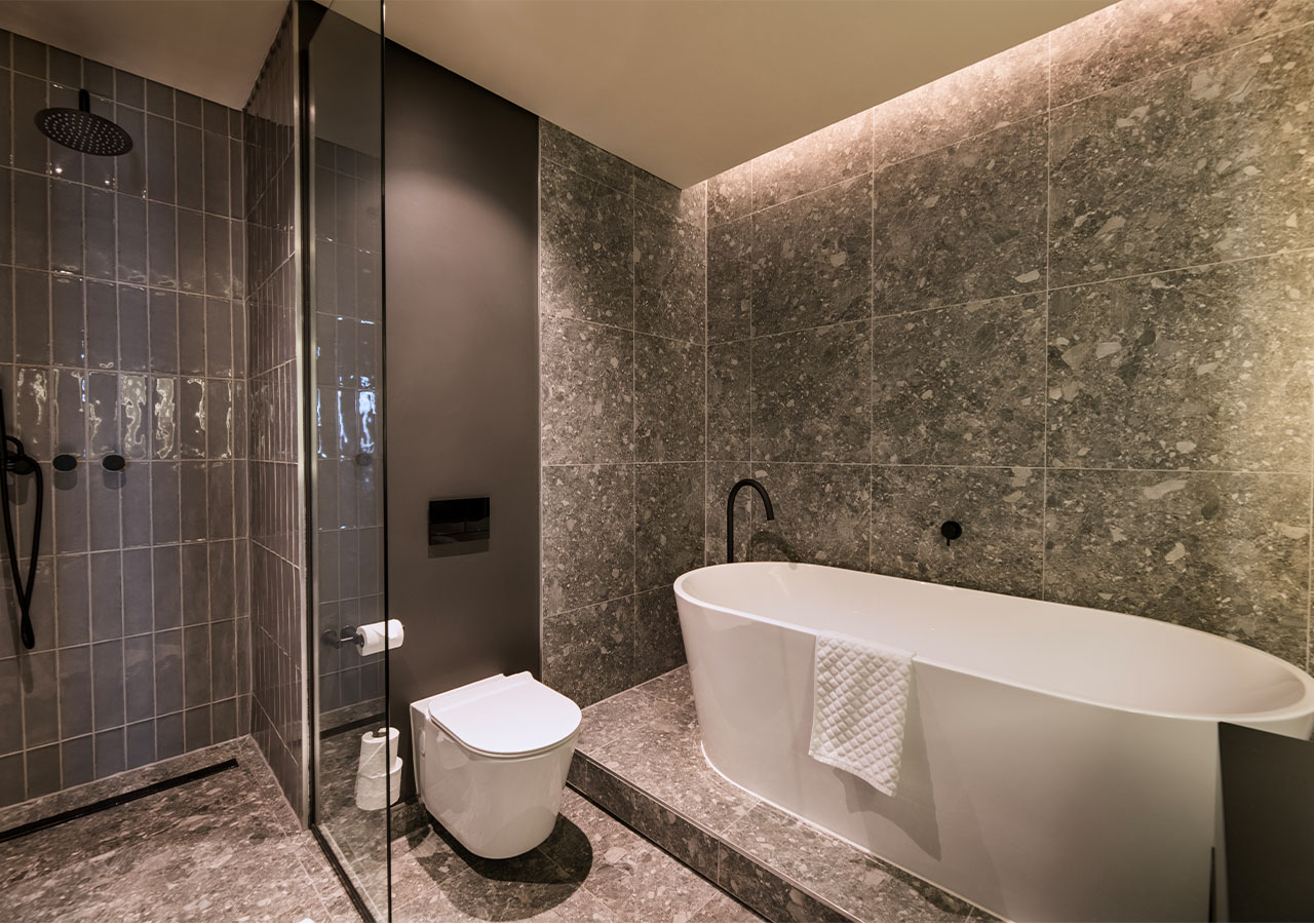 Suite Three Bedrooms Two Bathrooms