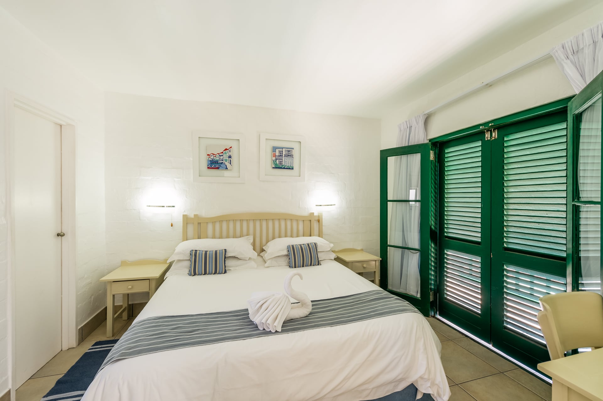 Apartment Two Bedrooms Two Bathrooms